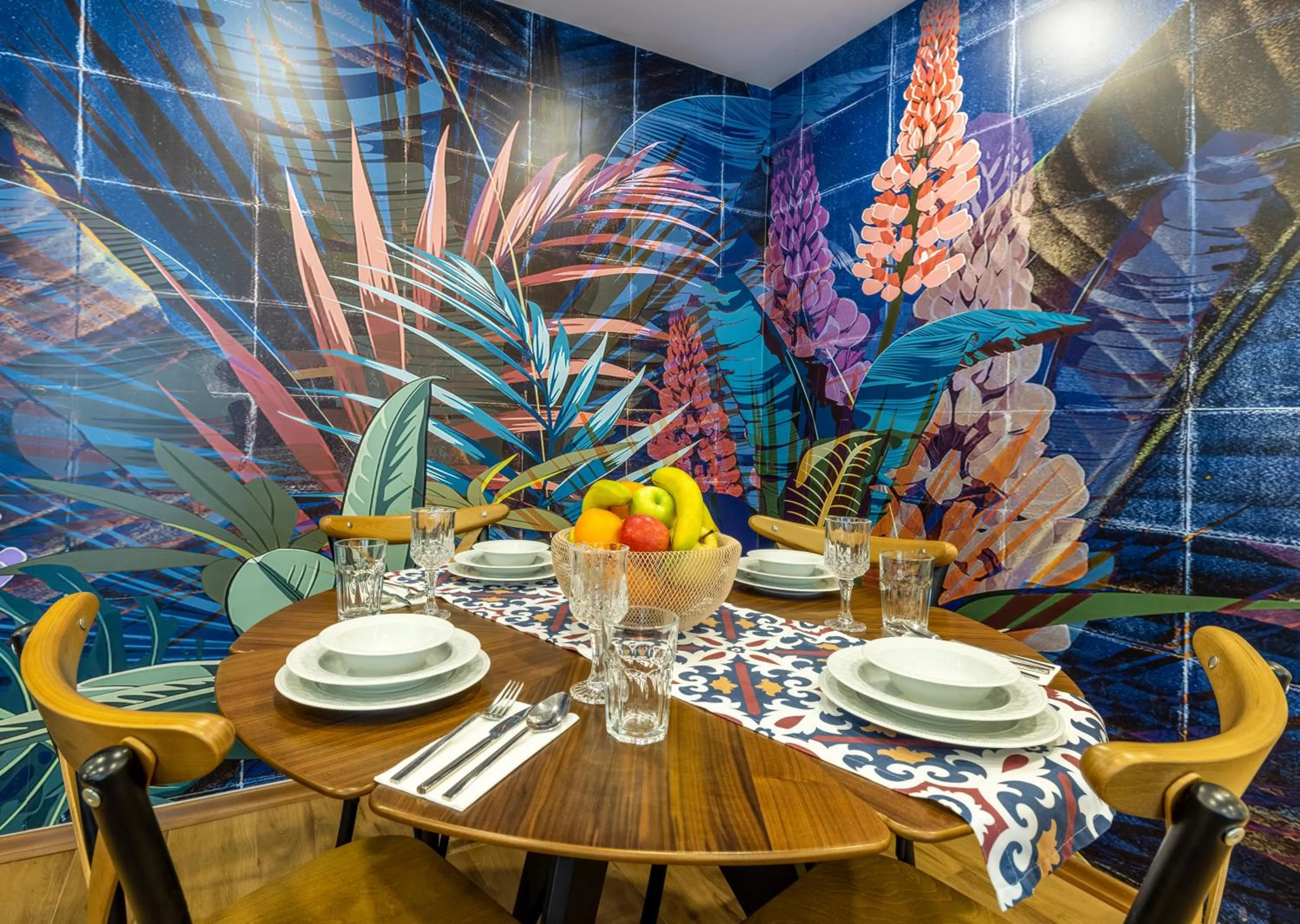 Food and drinks in BayMari Suites Plus Florya