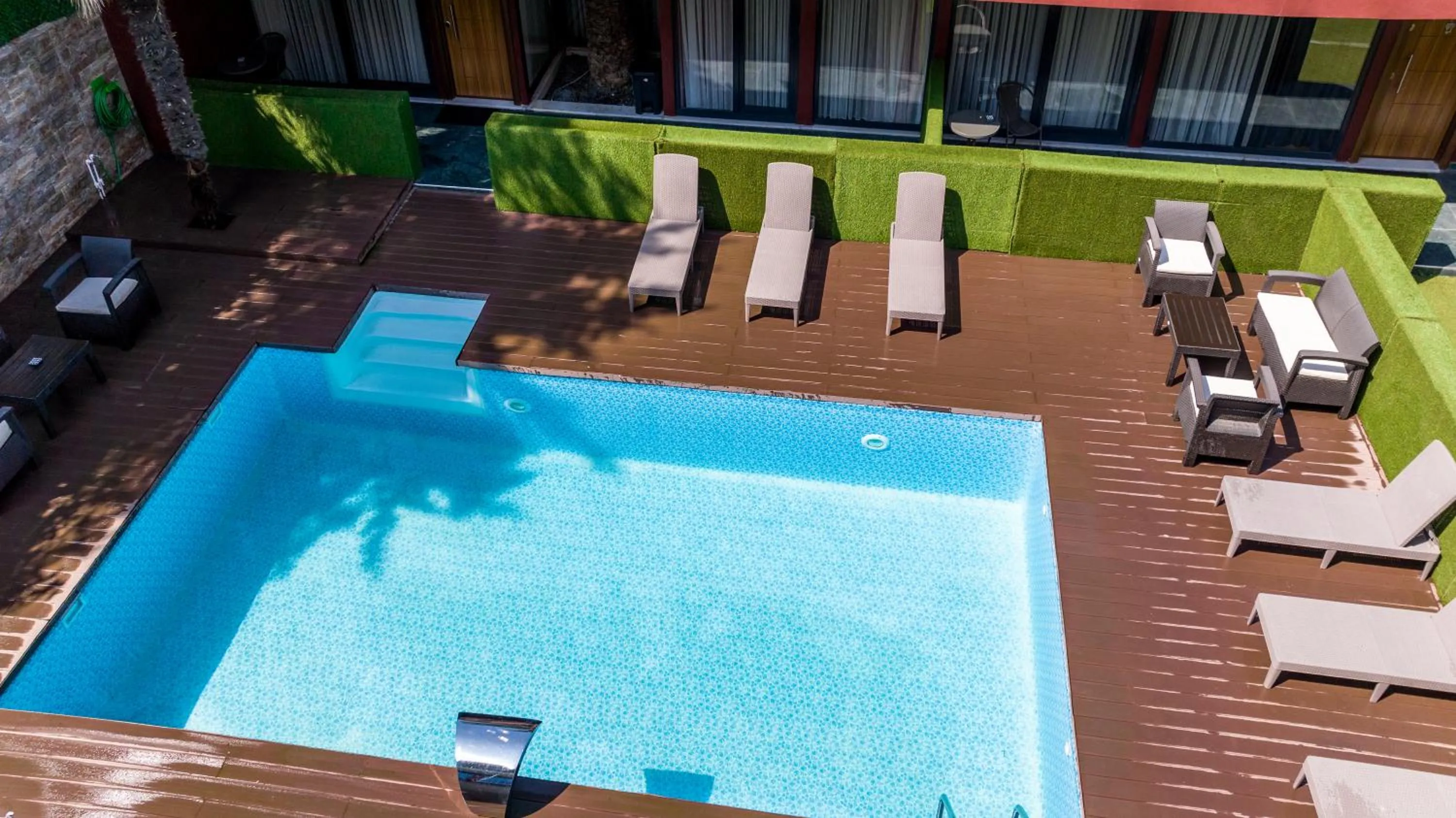 Swimming pool in BayMari Suites Plus Florya