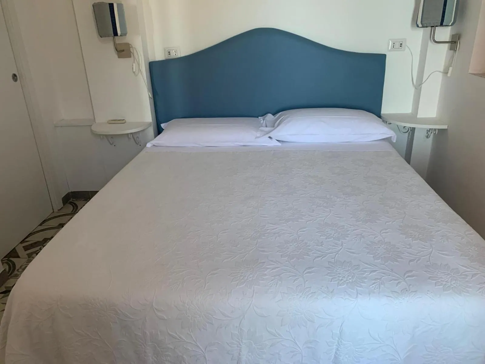 Bedroom, Bed in B&B La Bergerie