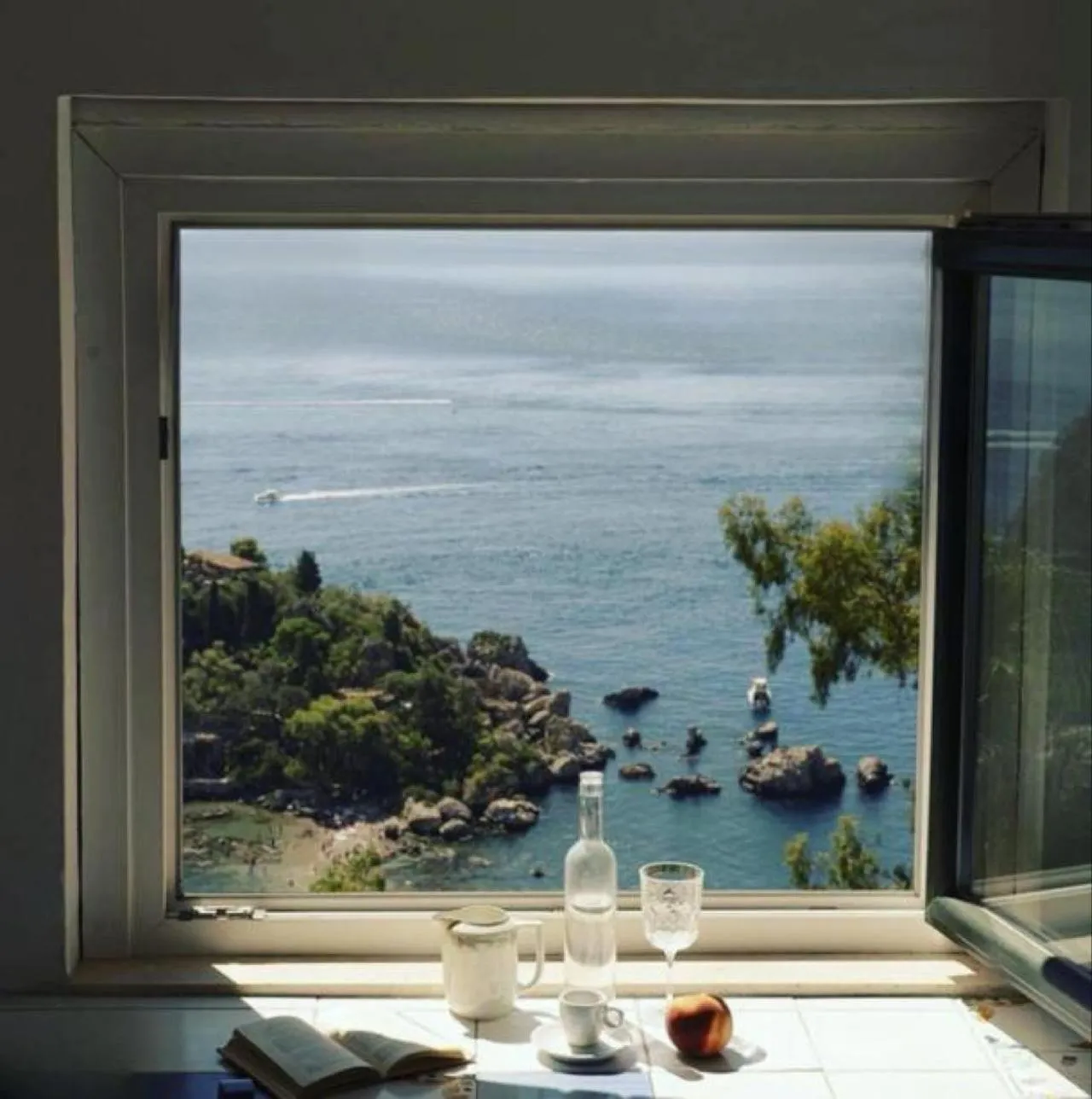 Sea view in B&B La Bergerie