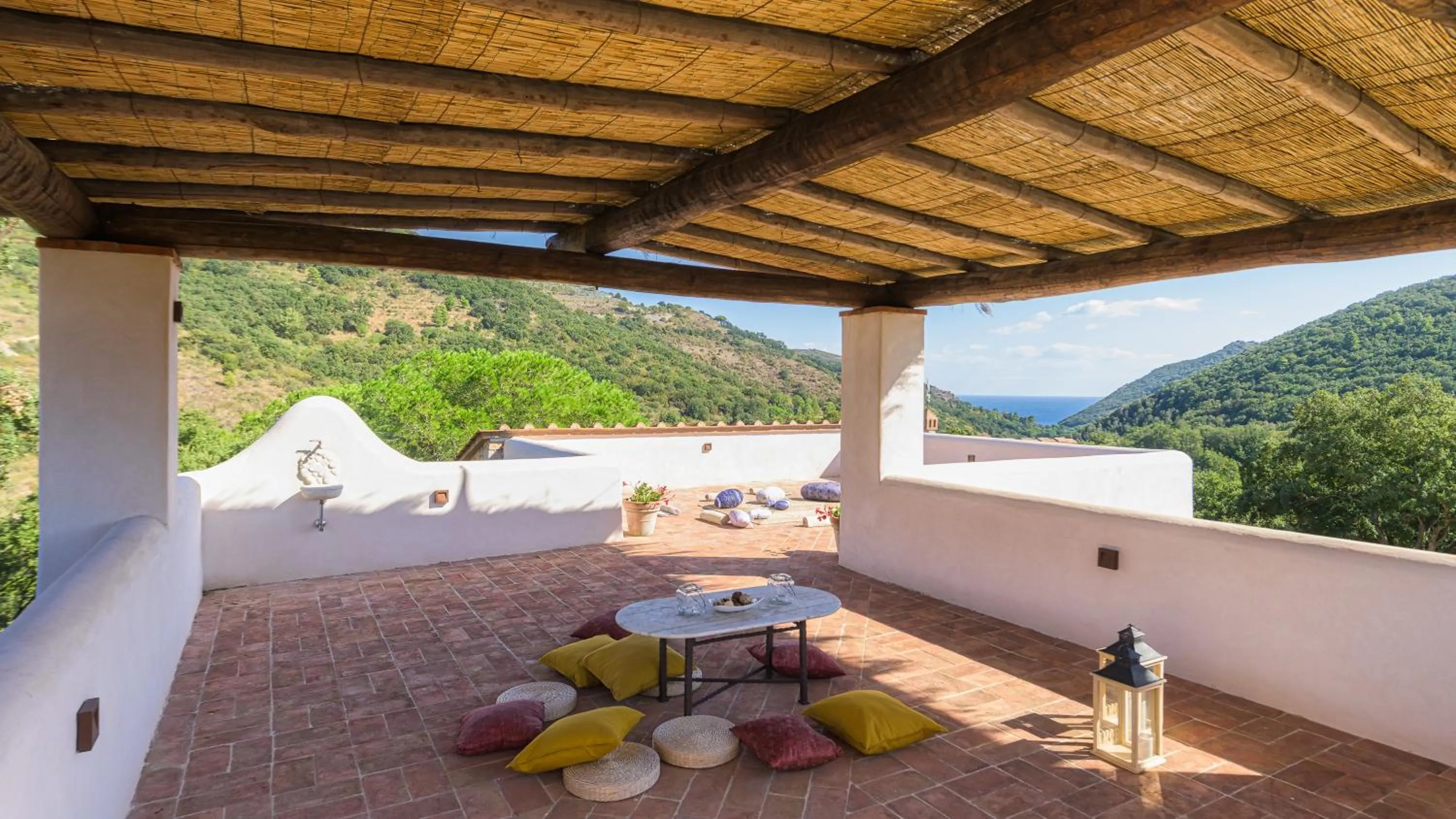 Balcony/Terrace in Villa Zaca 6, Emma Villas