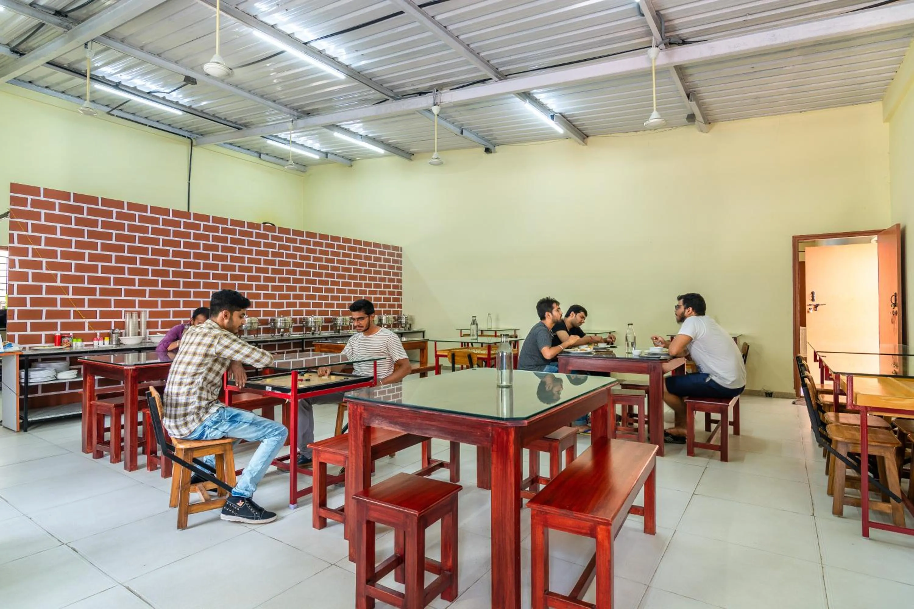 Restaurant/places to eat in Guesture Serviced Residences, Alta Vista