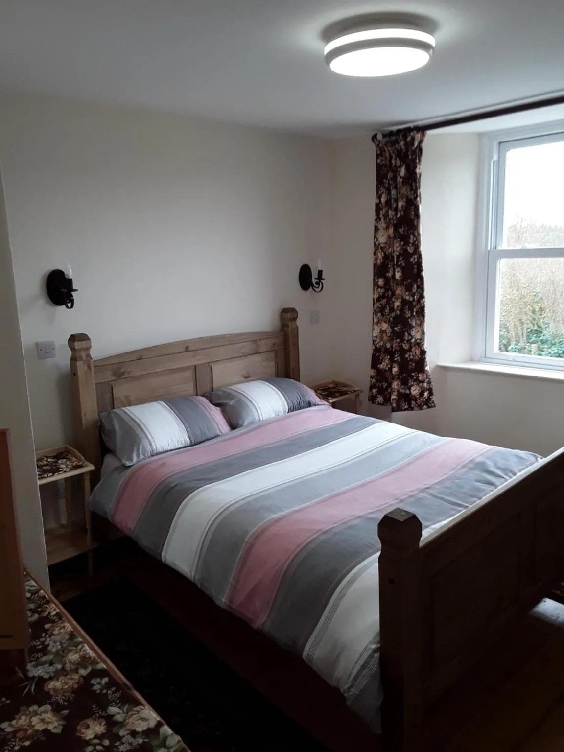 Bedroom, Bed in Sharlands Farm Bed and Breakfast