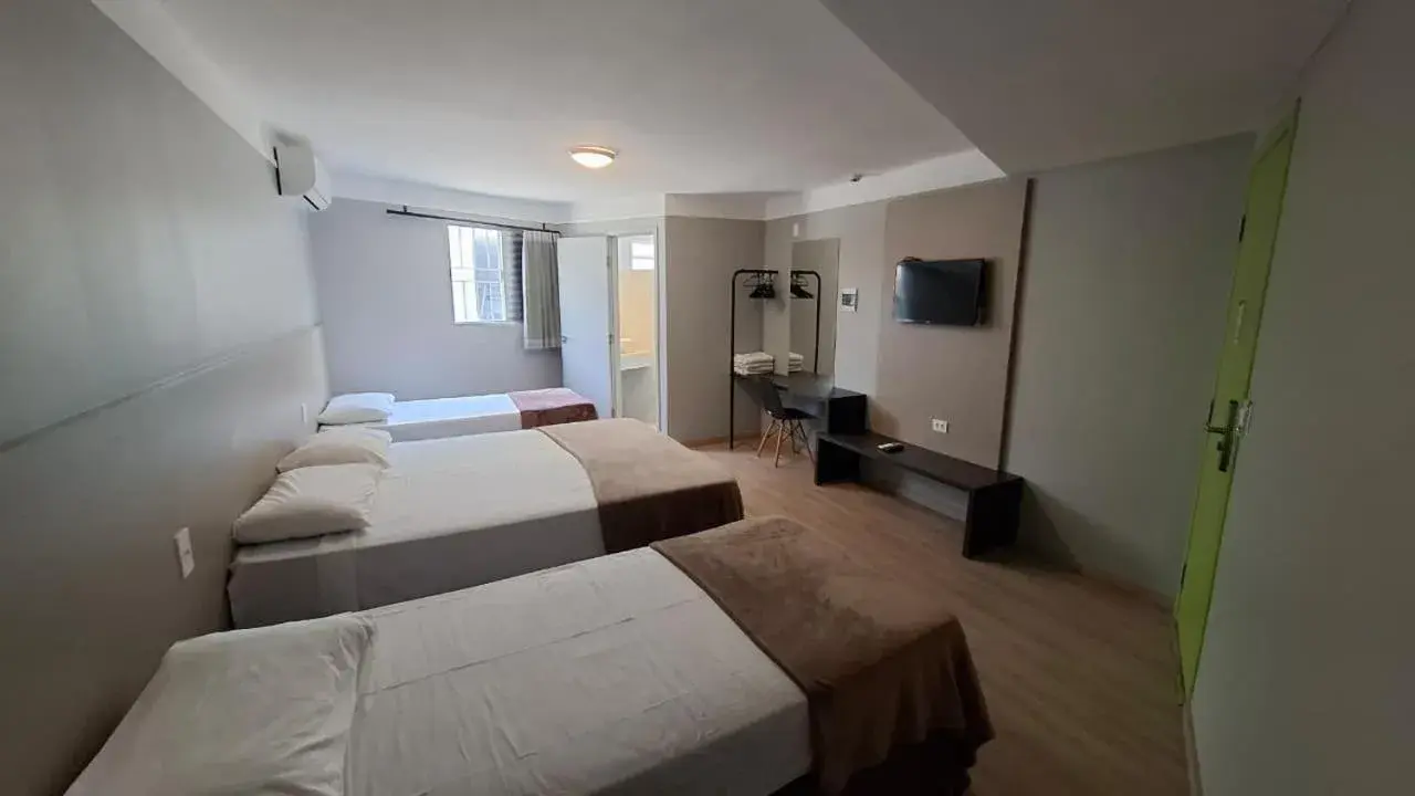 Bed in Hotel PrimeInn Bed in Hotel PrimeInn