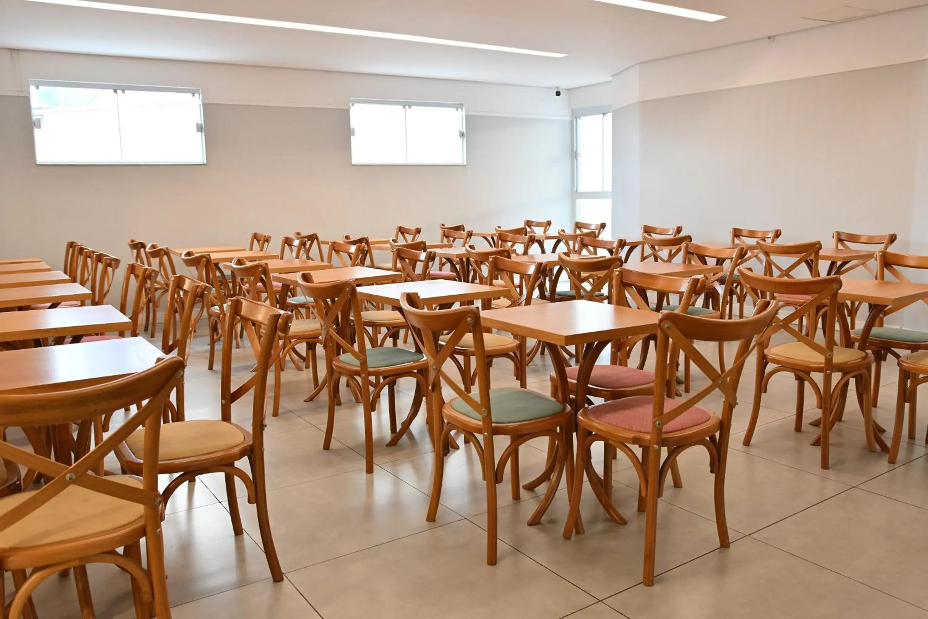 Restaurant/places to eat in Hotel PrimeInn Restaurant/places to eat in Hotel PrimeInn