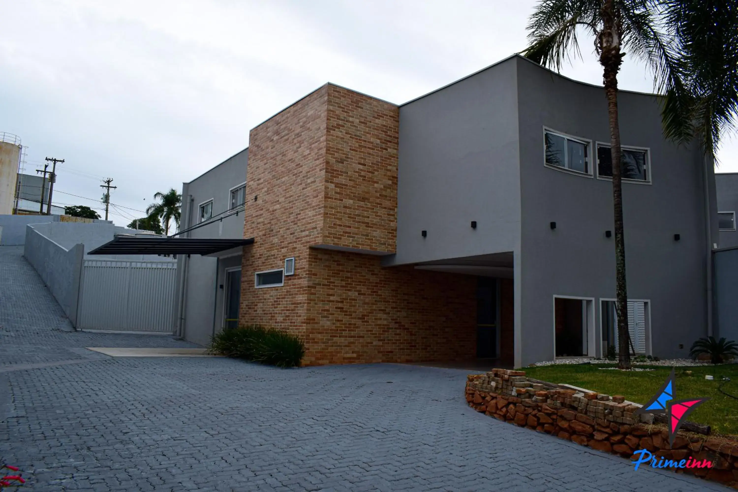 Property building in Hotel PrimeInn Property building in Hotel PrimeInn