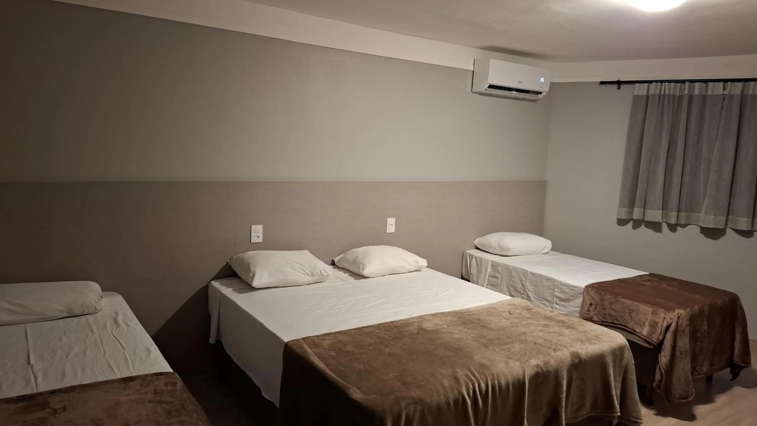 Bedroom, Bed in Hotel PrimeInn