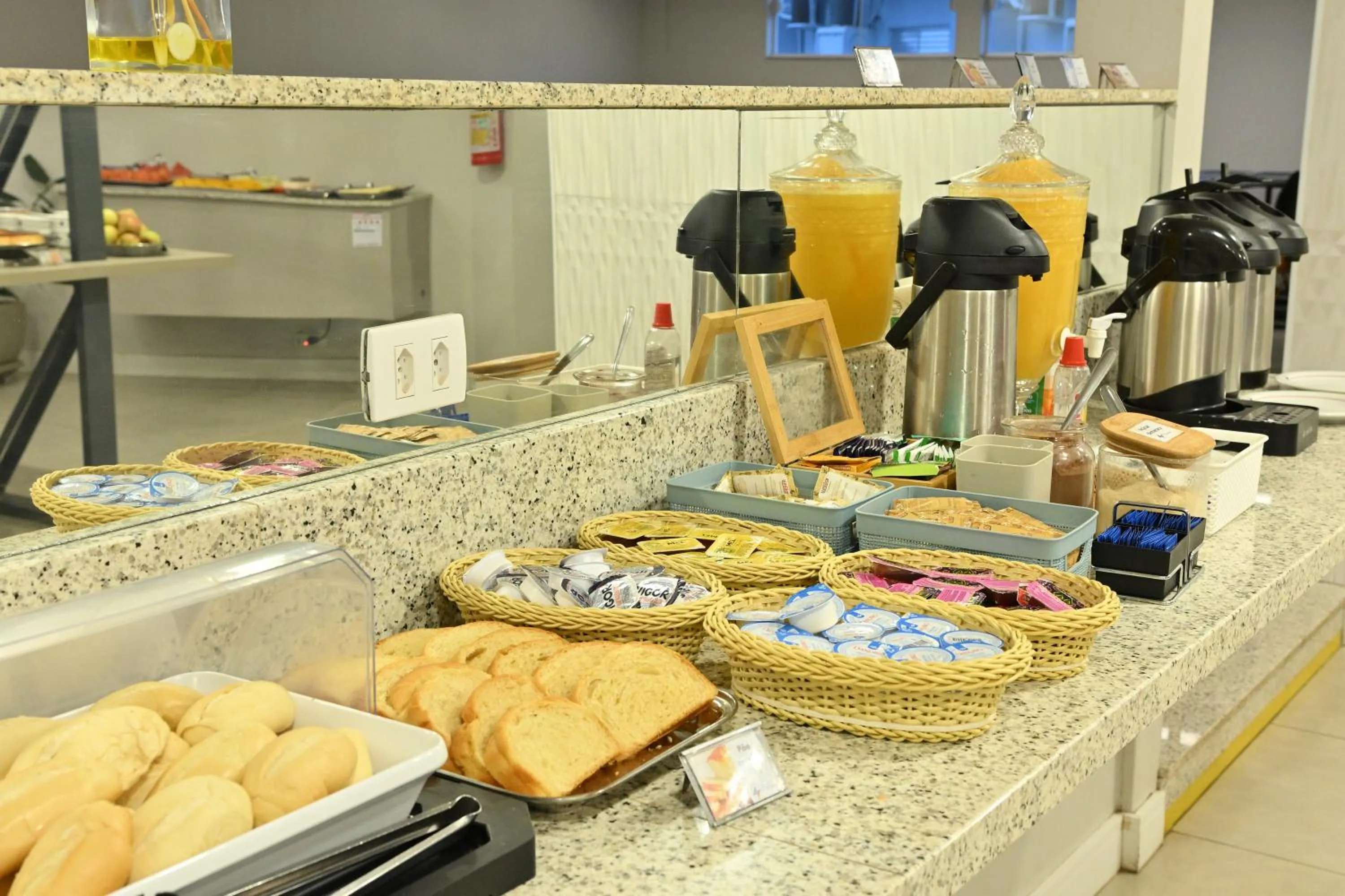 Coffee/tea facilities in Hotel PrimeInn