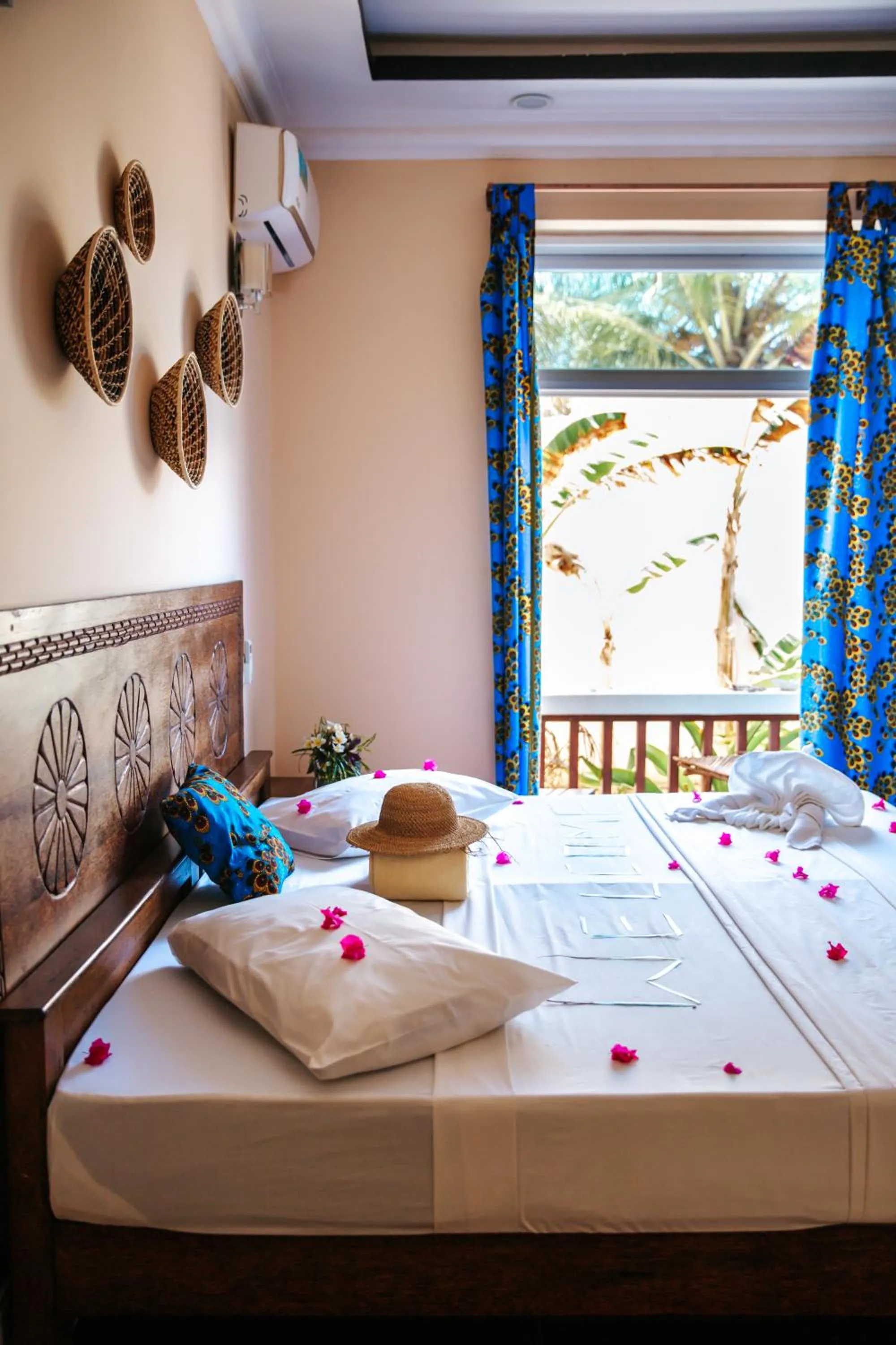 Bed in Mambo Paradise