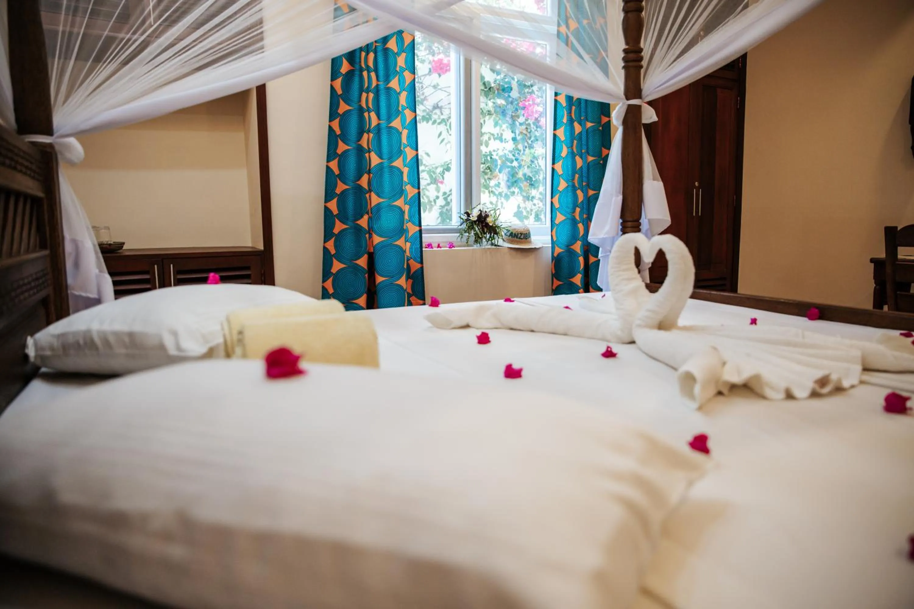 Bed in Mambo Paradise