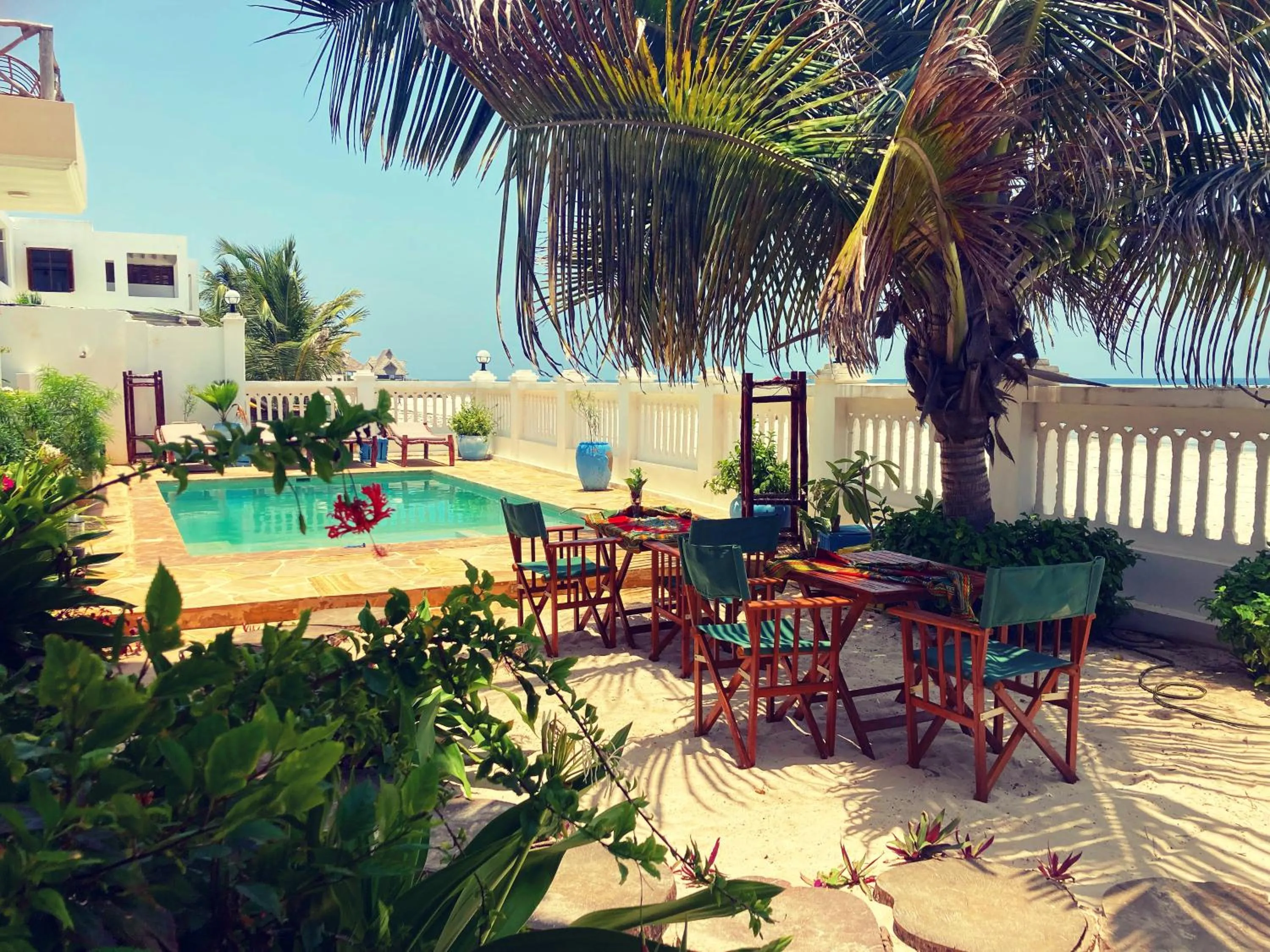 Property building in Mambo Paradise