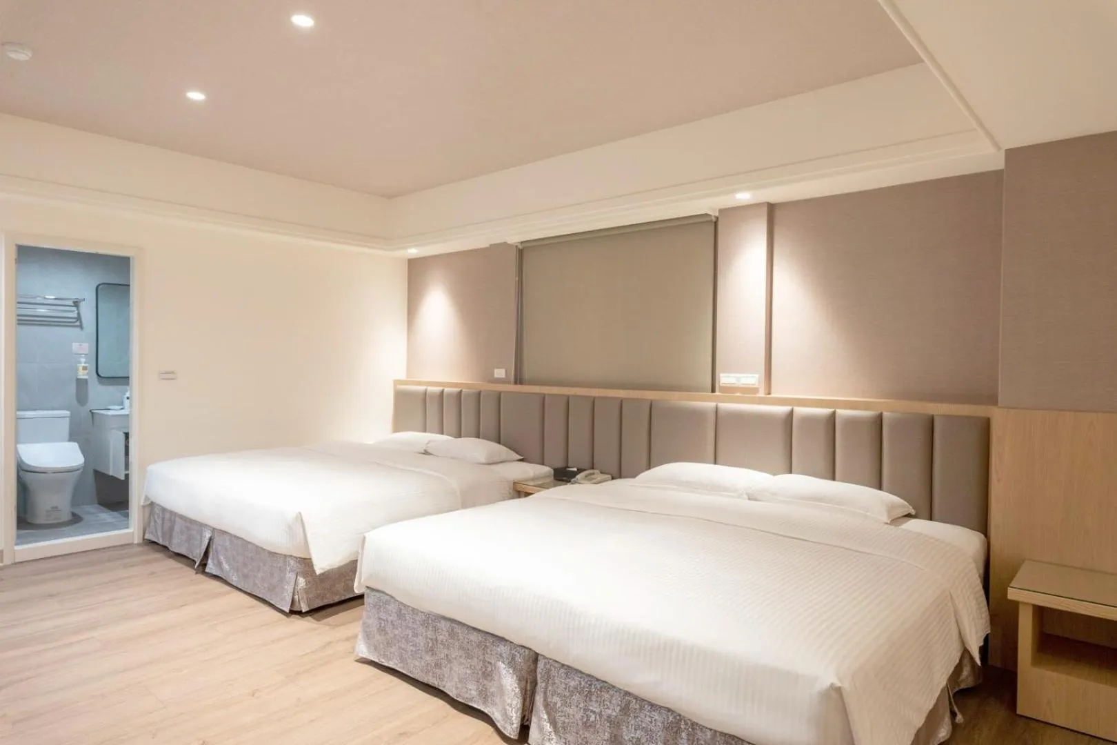 Bed in The Cloud Hotel