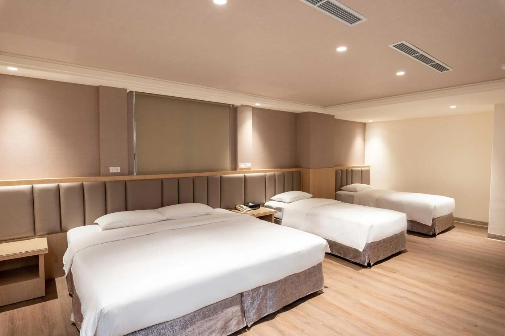 Bed in The Cloud Hotel