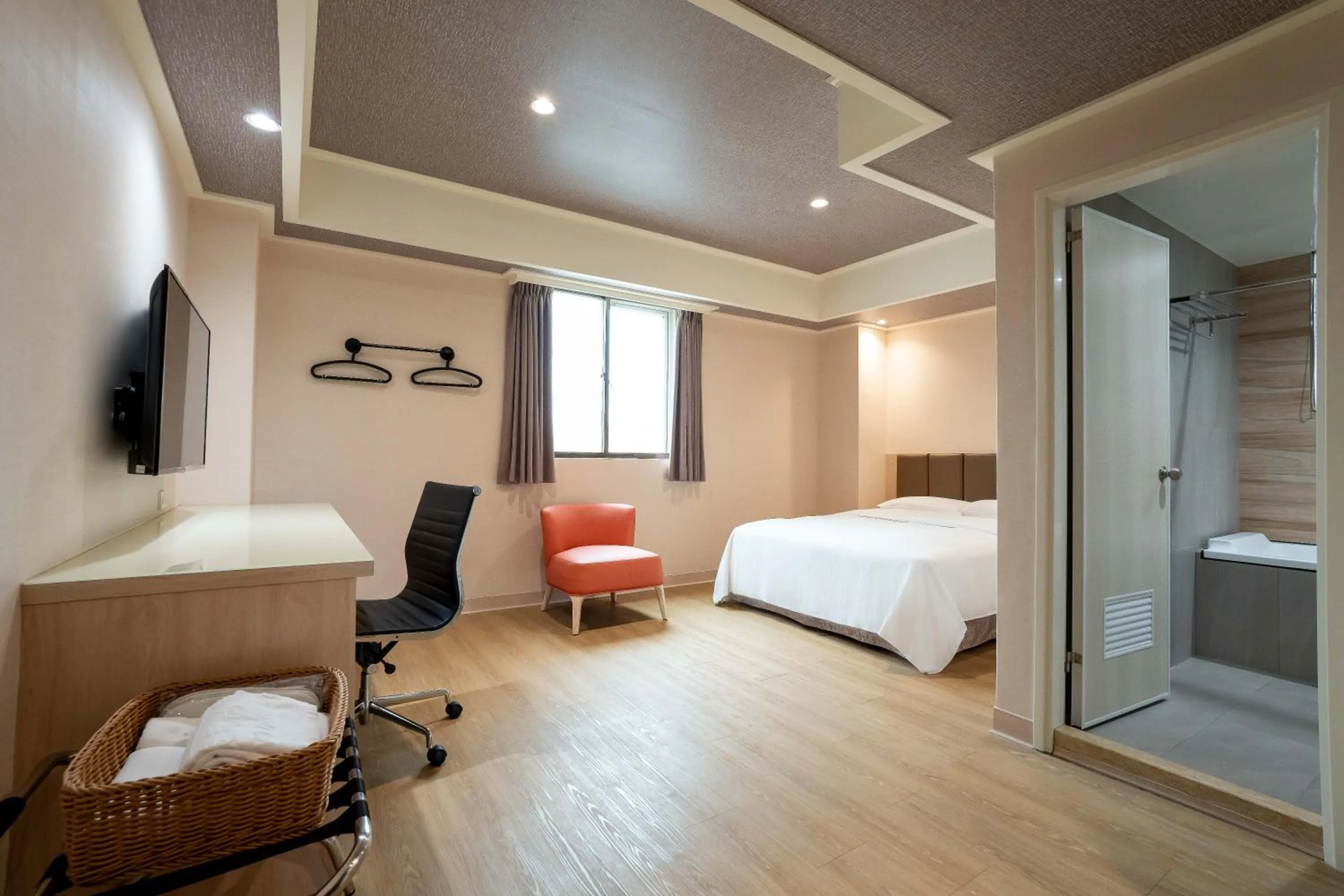 Bed in The Cloud Hotel