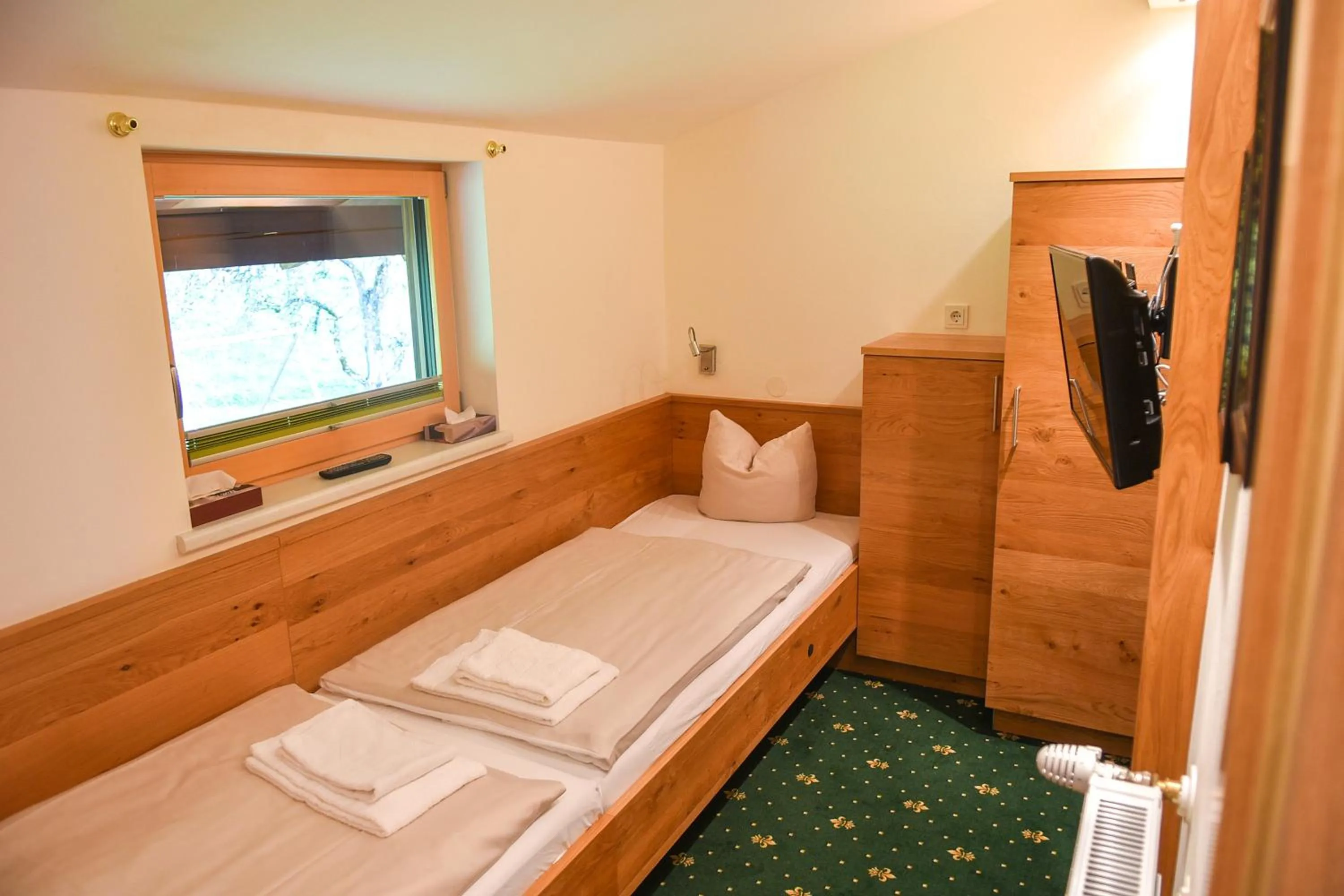 Bedroom, Bed in Salzburger Dolomitenhof