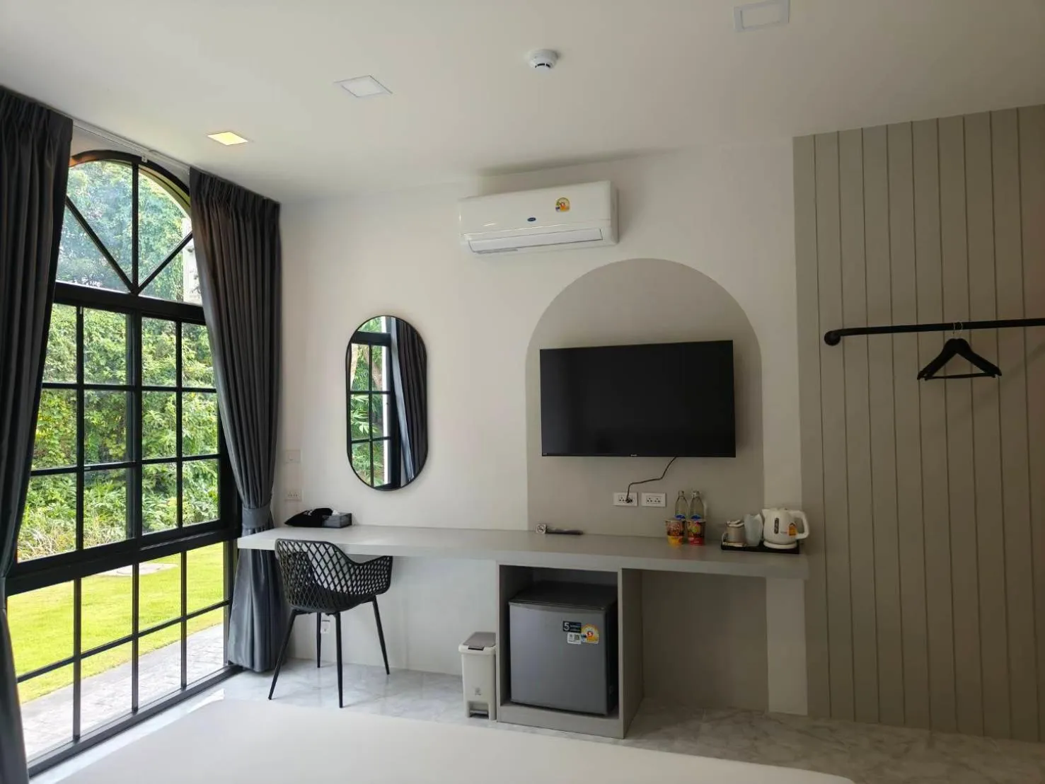 TV and multimedia in The Target Hotel chaingrai