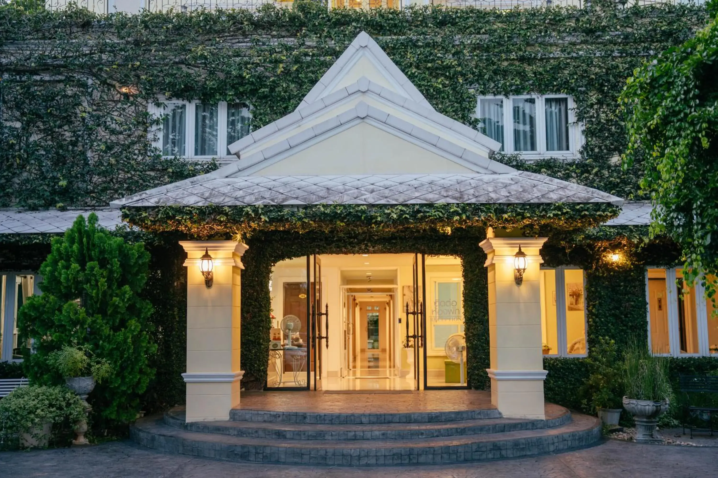 Property building in The Target Hotel chaingrai Property building in The Target Hotel chaingrai