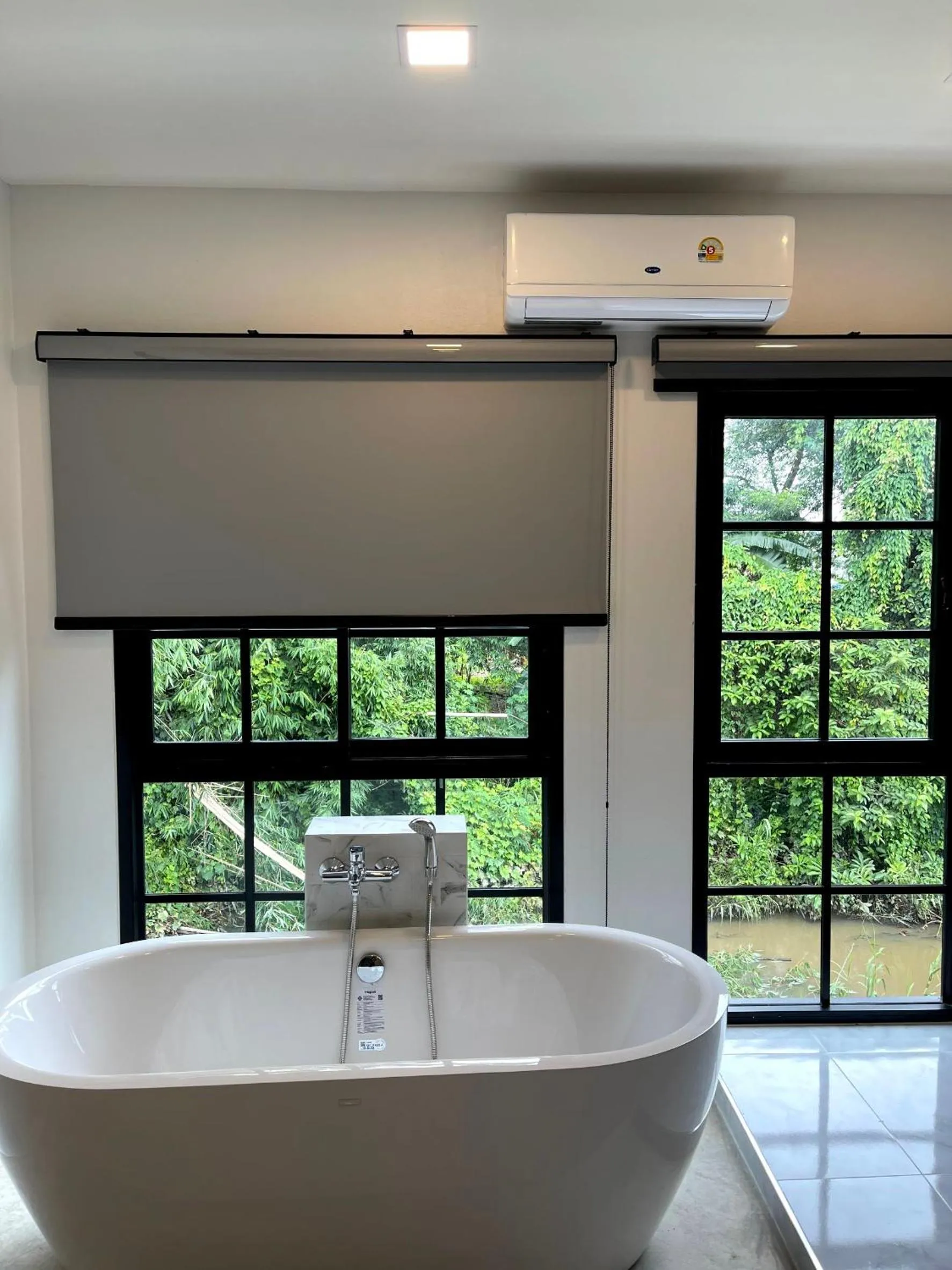 Hot Tub in The Target Hotel chaingrai