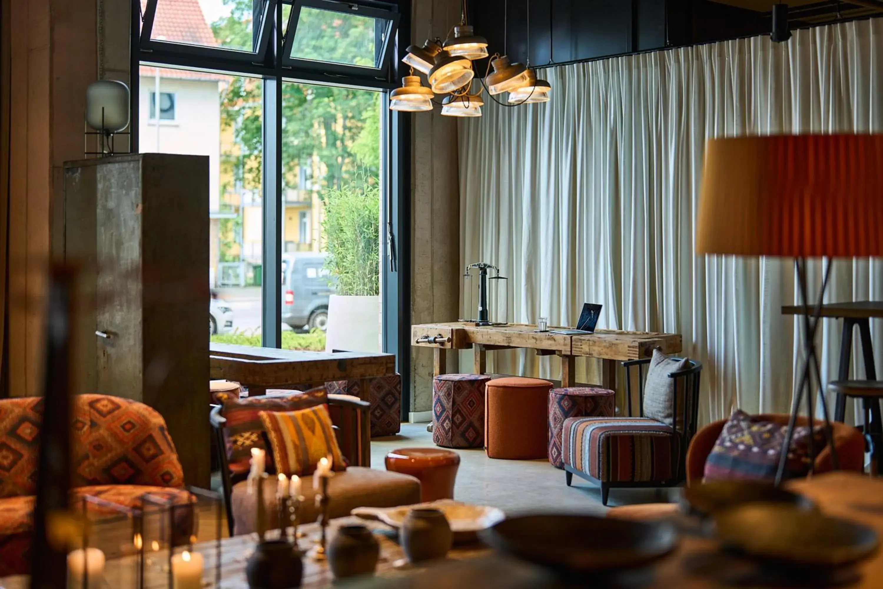 Lounge or bar in FREIgeist Göttingen Nordstadt, A Member of Design Hotels Lounge or bar in FREIgeist Göttingen Nordstadt, A Member of Design Hotels