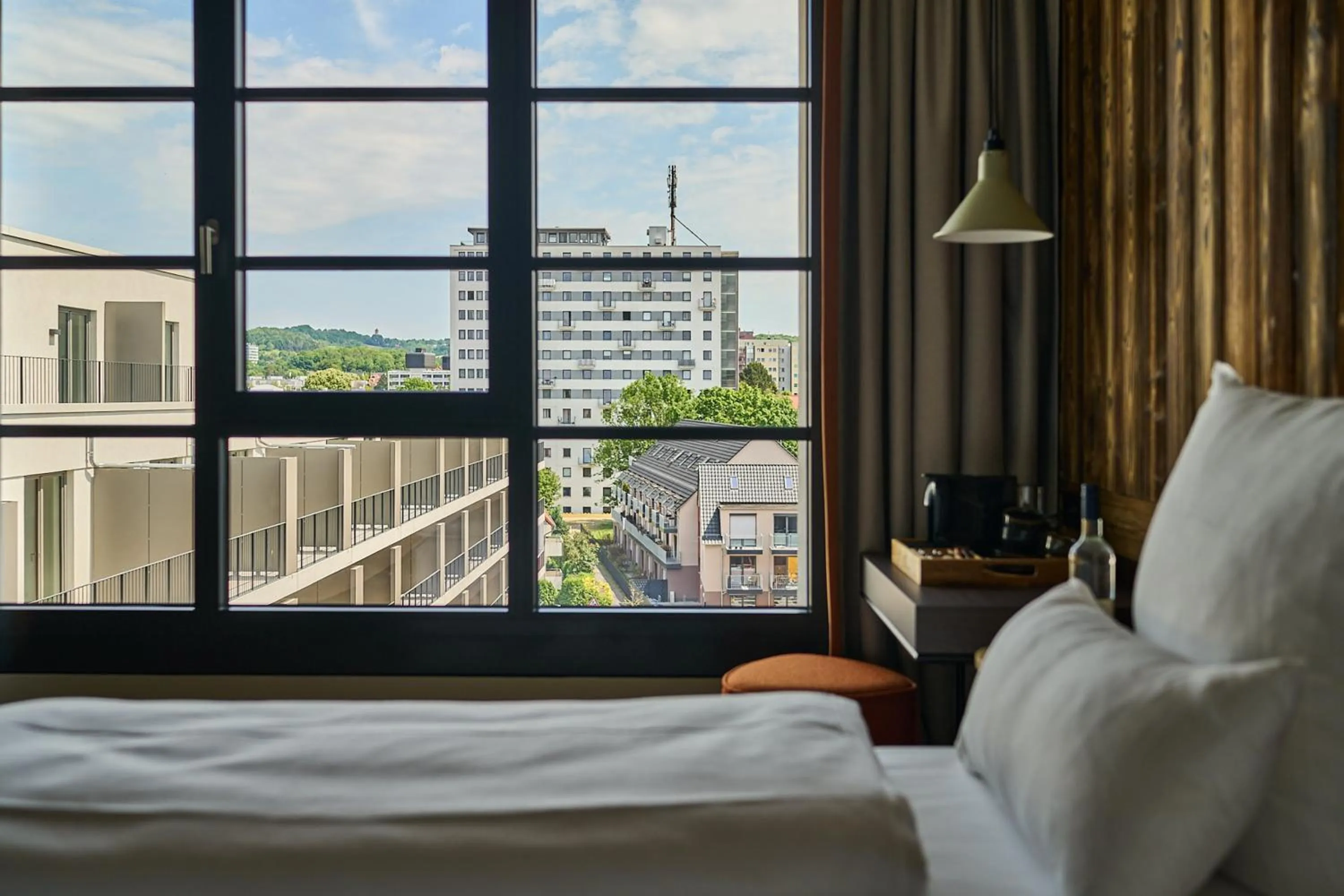 City view, Bed in FREIgeist Göttingen Nordstadt, A Member of Design Hotels
