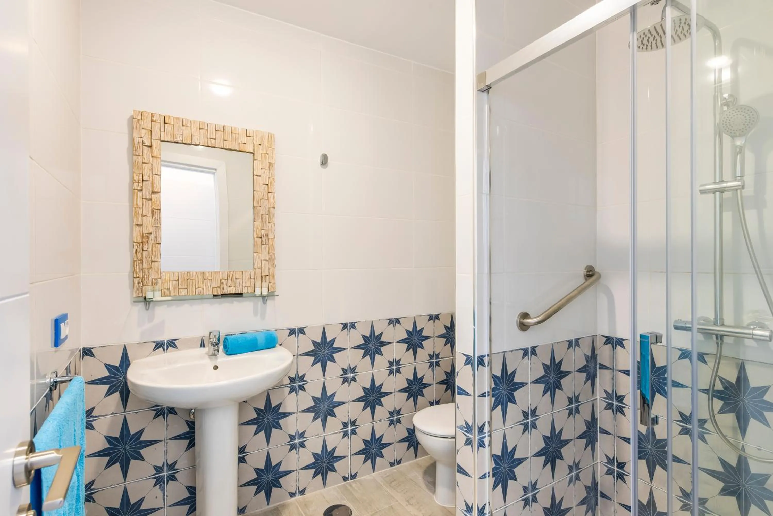 Bathroom in OKEANOS Eco Guest House