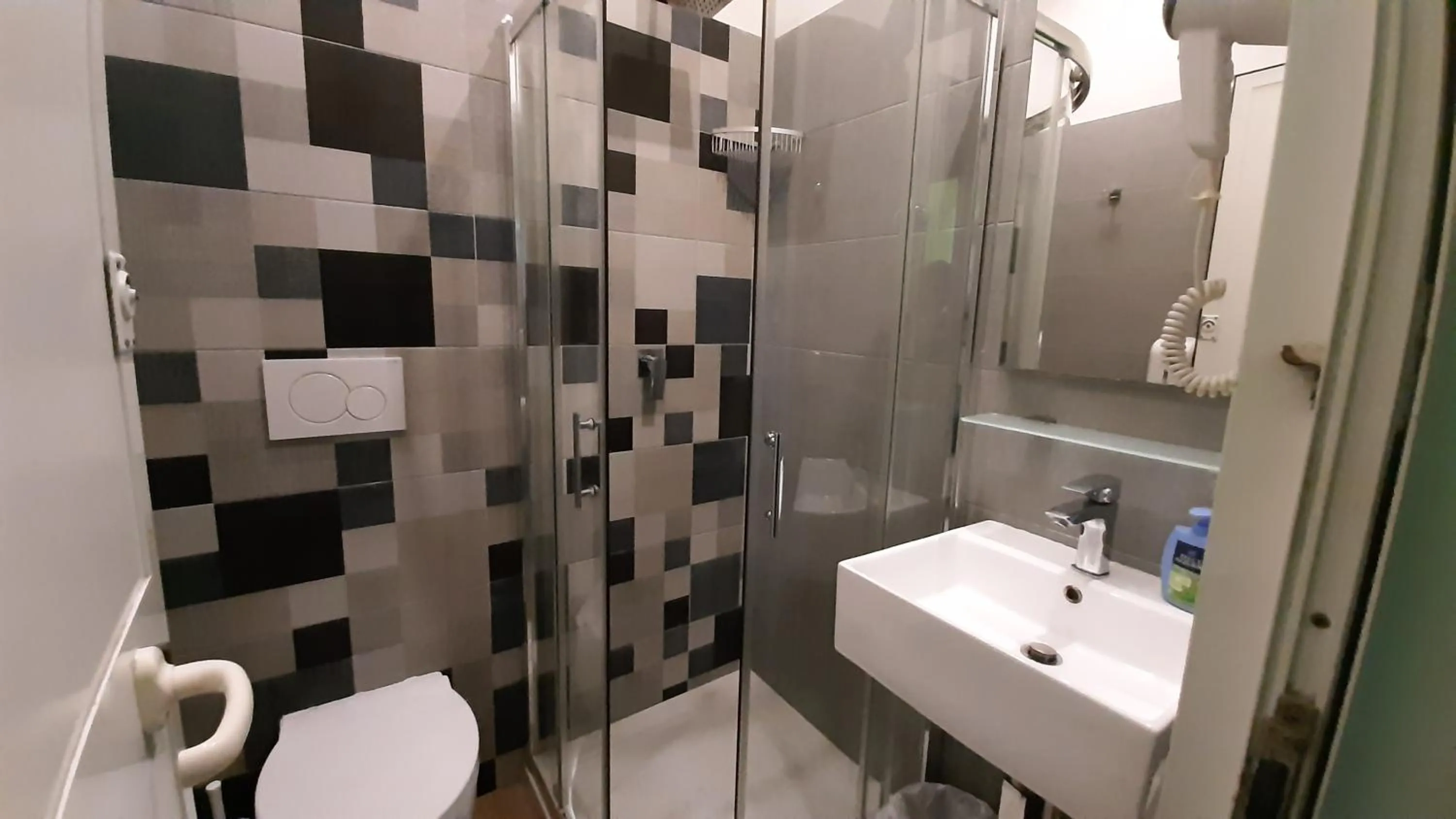 Youth Station Hostel