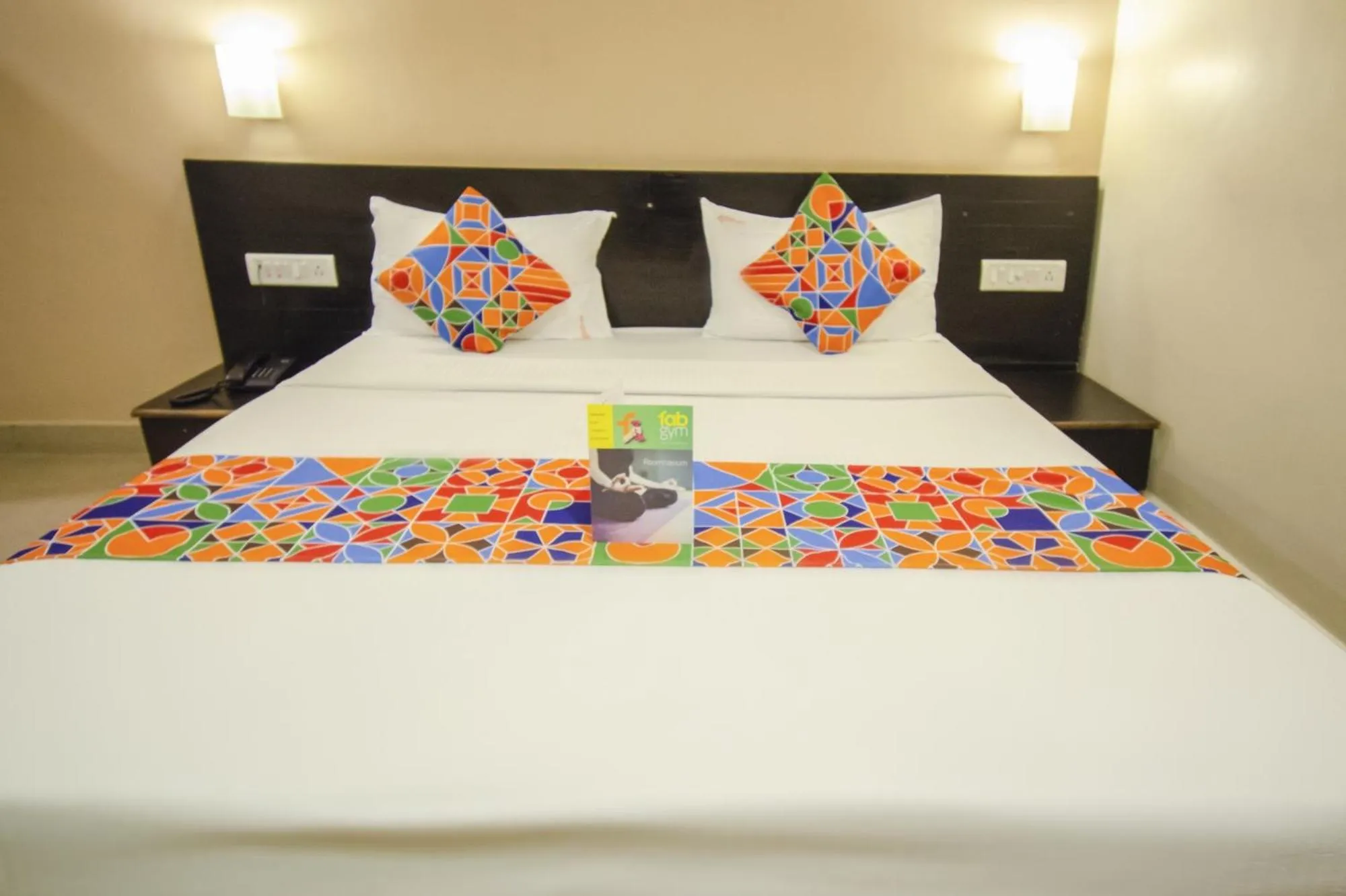 Bedroom, Bed in Hotel Sunshine