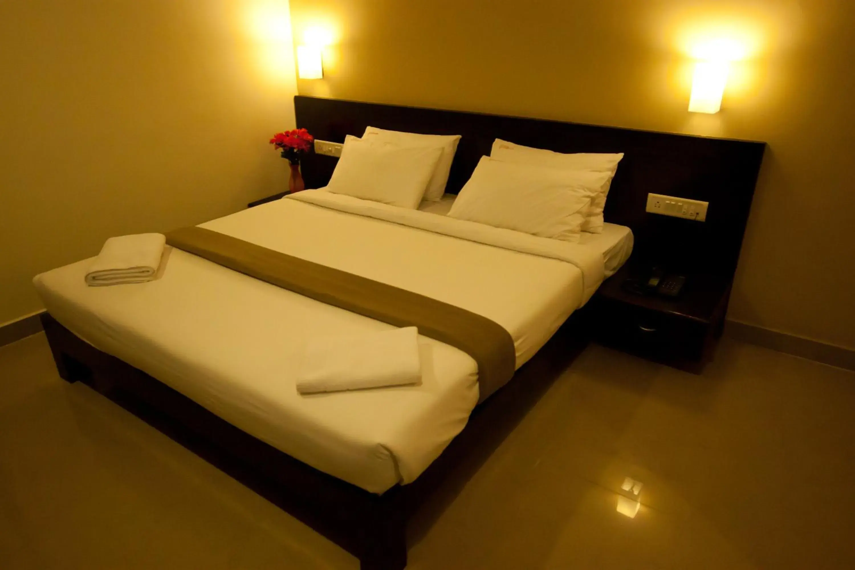 Bedroom, Bed in Hotel Sunshine Bedroom, Bed in Hotel Sunshine