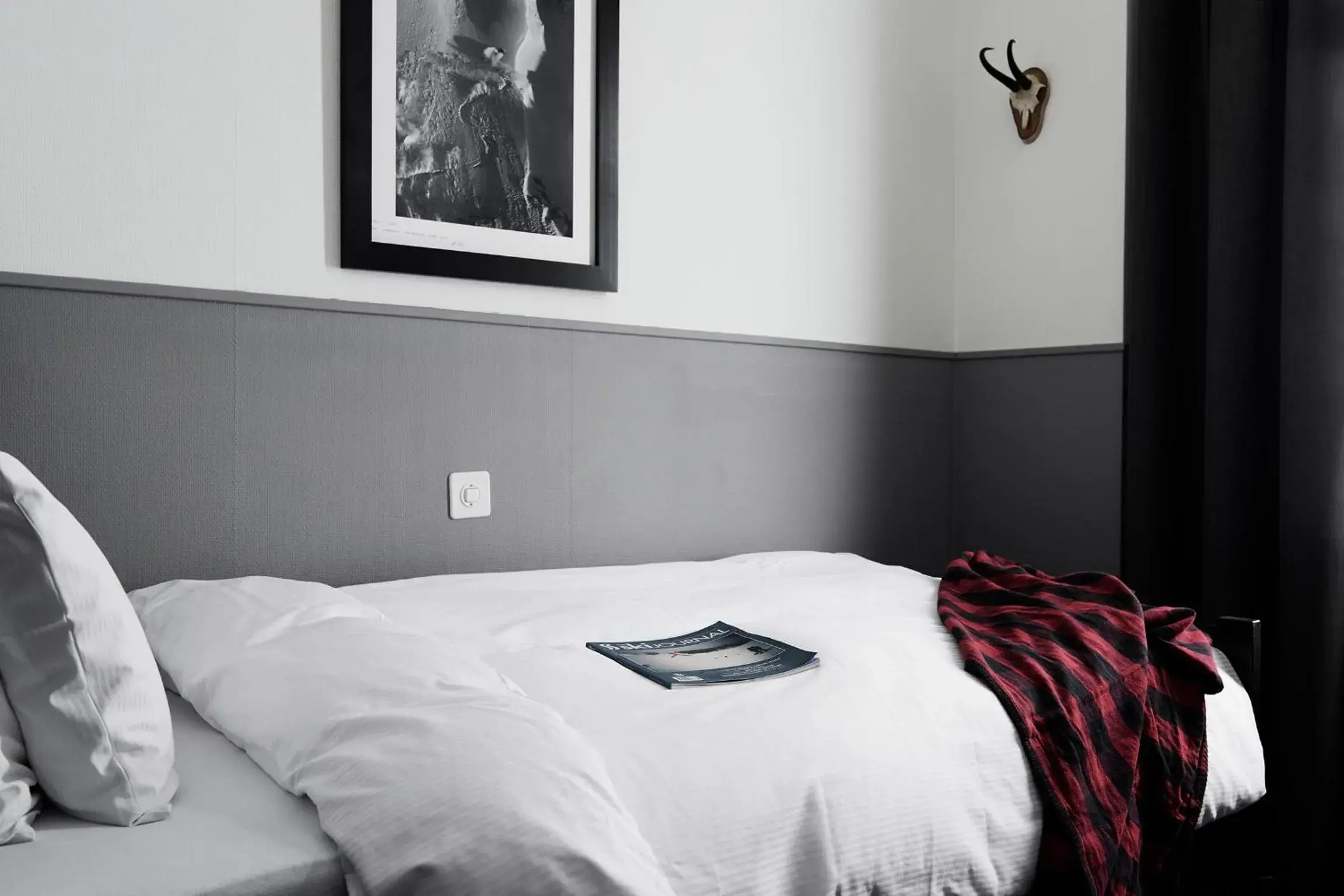 Bedroom, Bed in Ski Lodge Engelberg Bedroom, Bed in Ski Lodge Engelberg