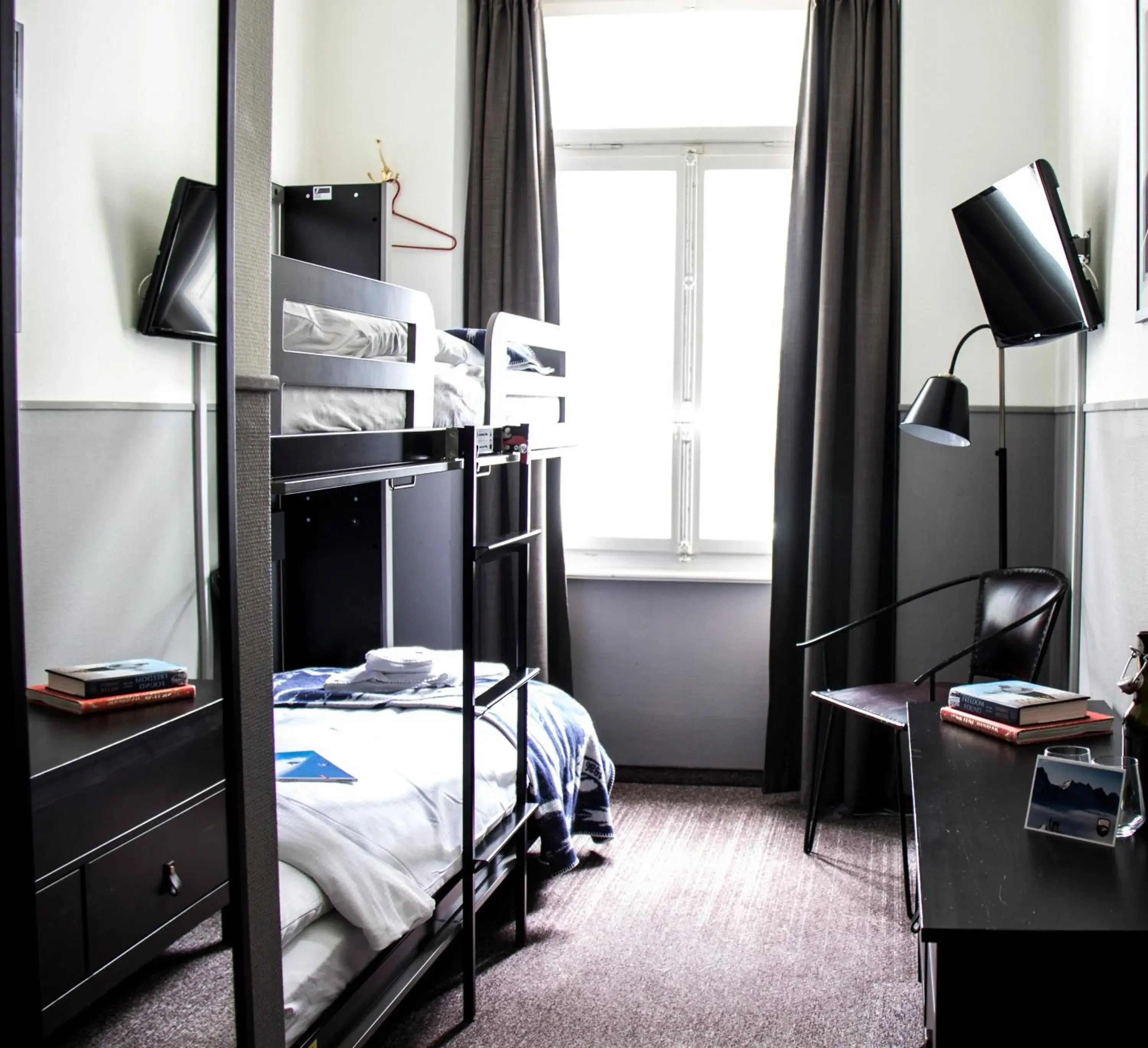 Bunk Bed Room in Ski Lodge Engelberg Bunk Bed Room in Ski Lodge Engelberg