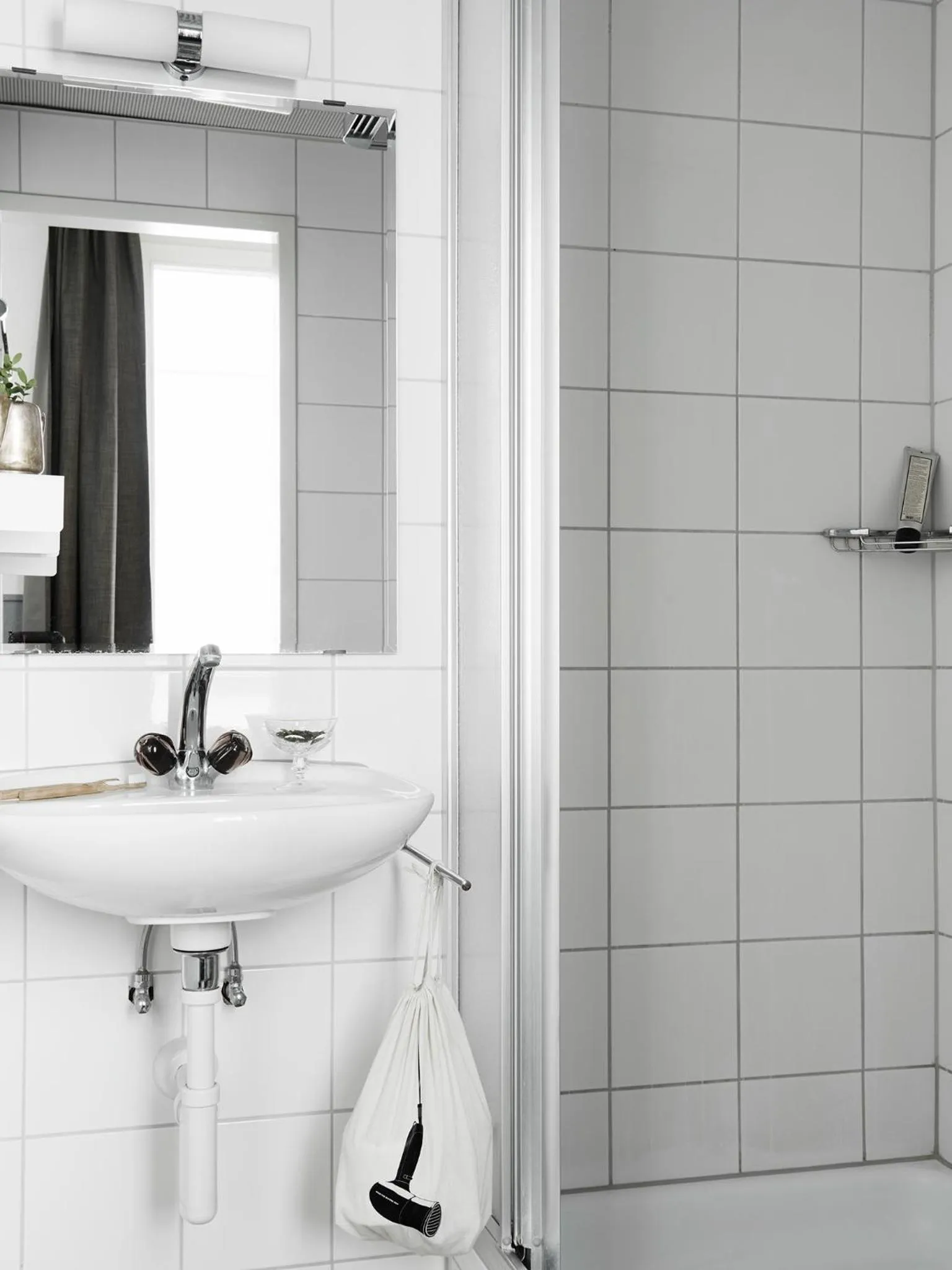 Shower in Ski Lodge Engelberg