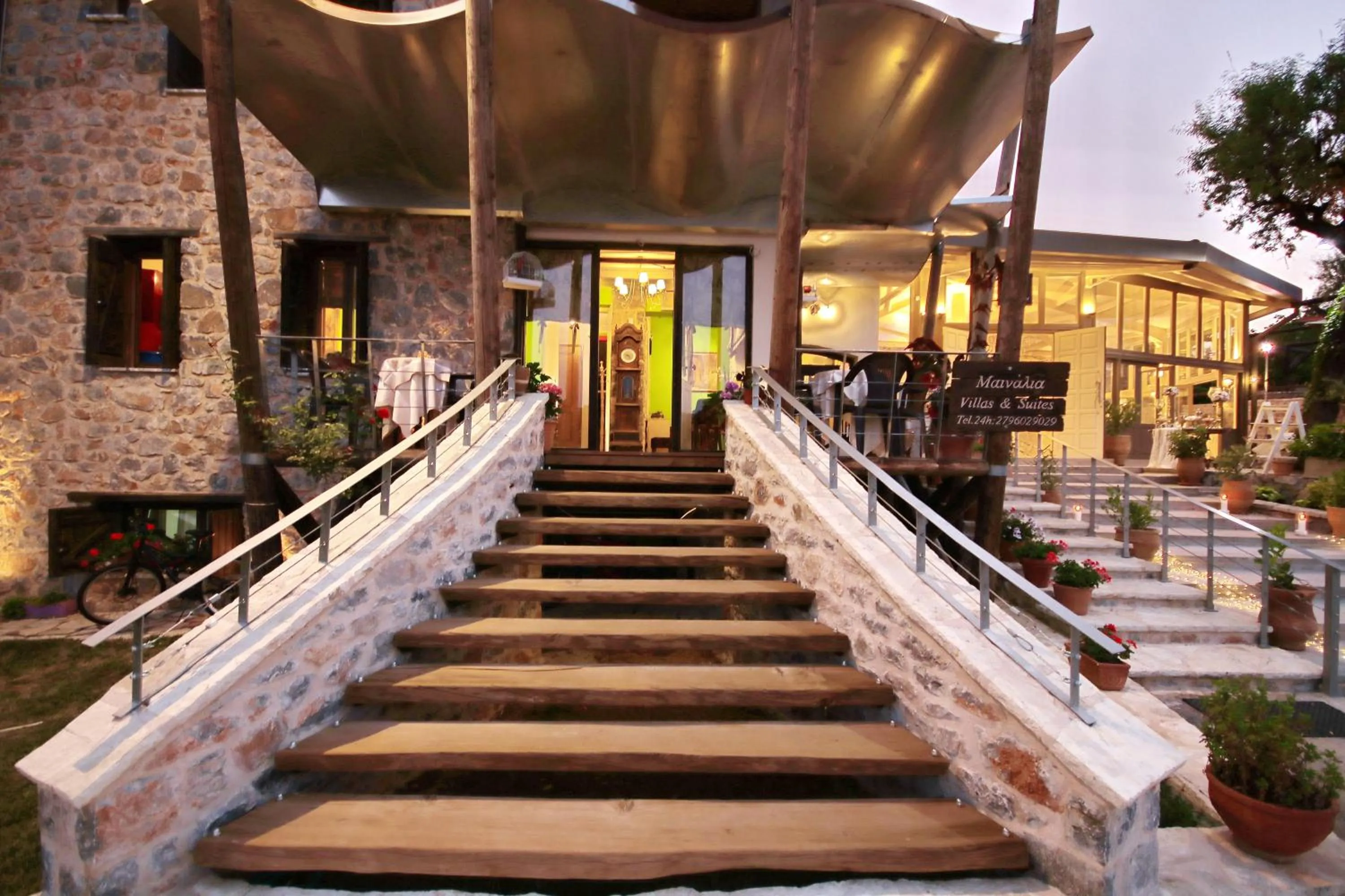 Facade/entrance in Menalia Villas & Suites ΚΤΗΜΑ ΚΟΥΜΠΟΥΡΗ