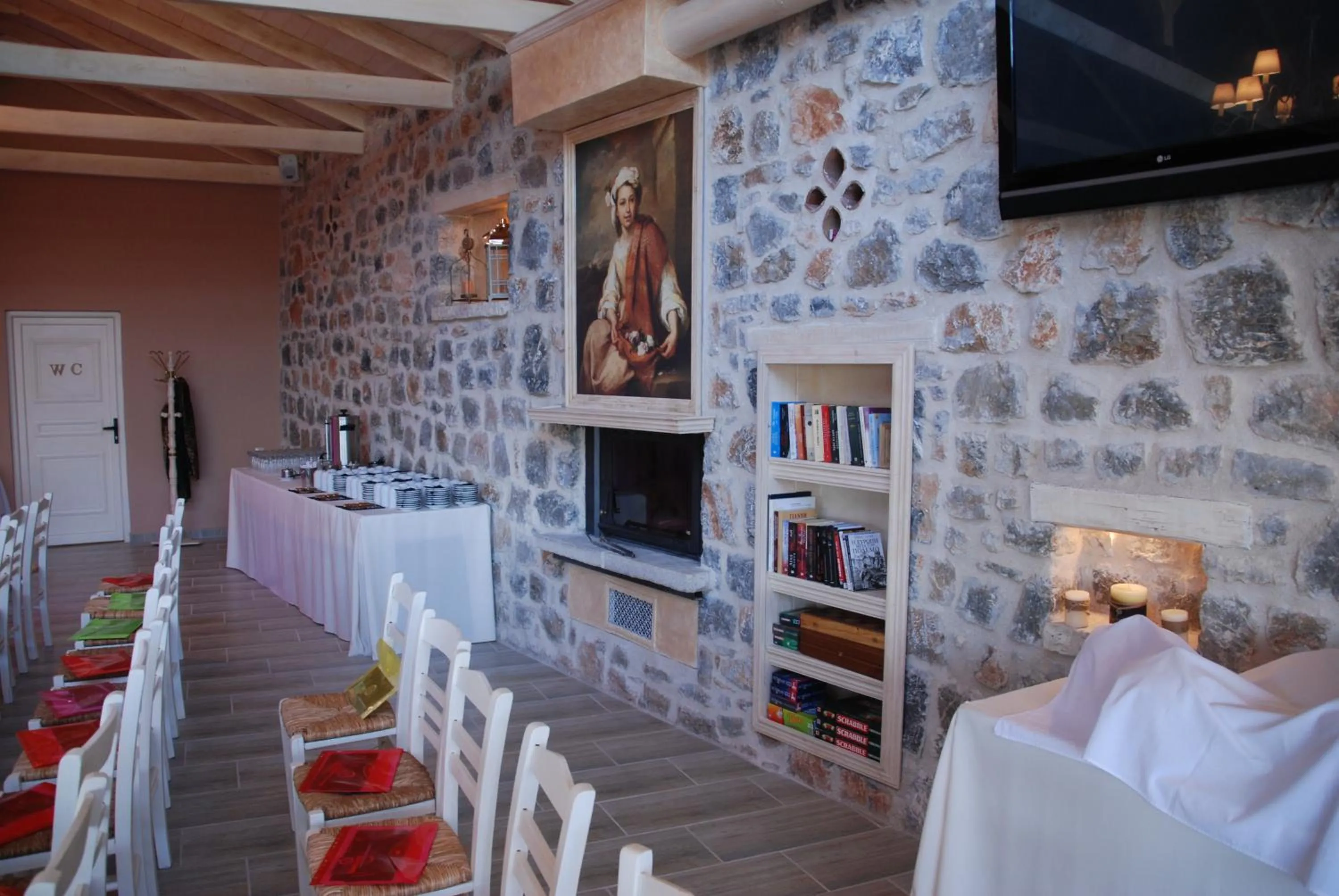 Banquet/Function facilities in Menalia Villas & Suites ΚΤΗΜΑ ΚΟΥΜΠΟΥΡΗ