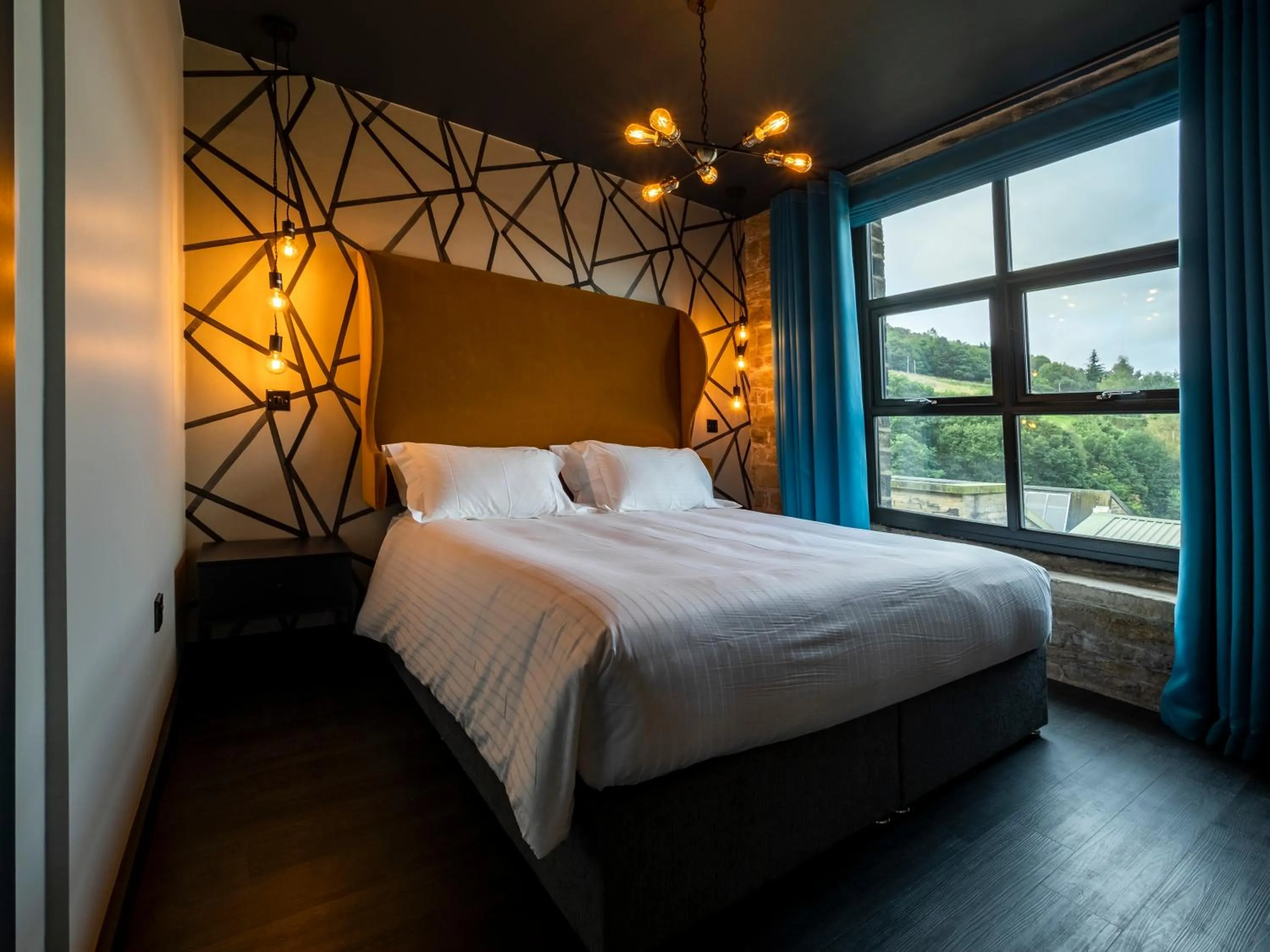 Bed in Bowers Mill Aparthotel