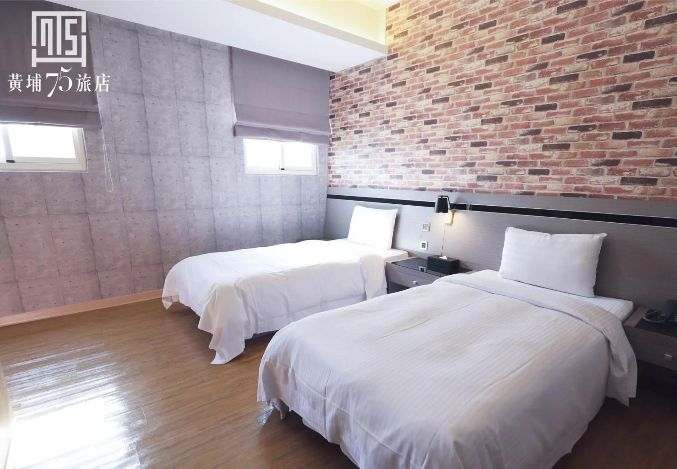 Bedroom, Bed in Military 75 Hotel