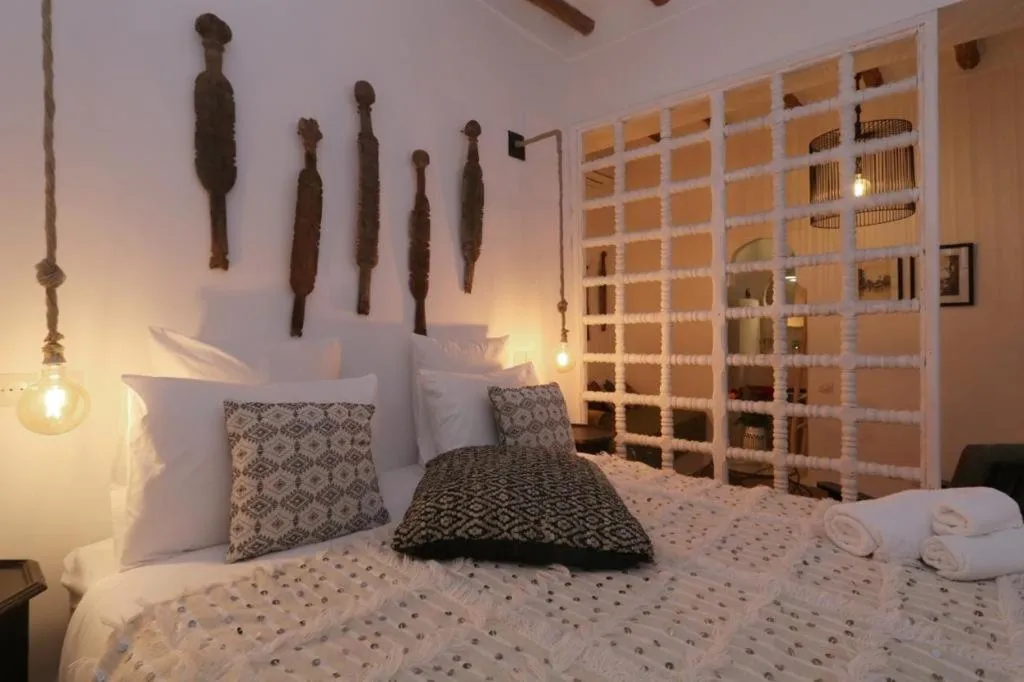 Bed in Riad 103 Medina Pool and Hammam