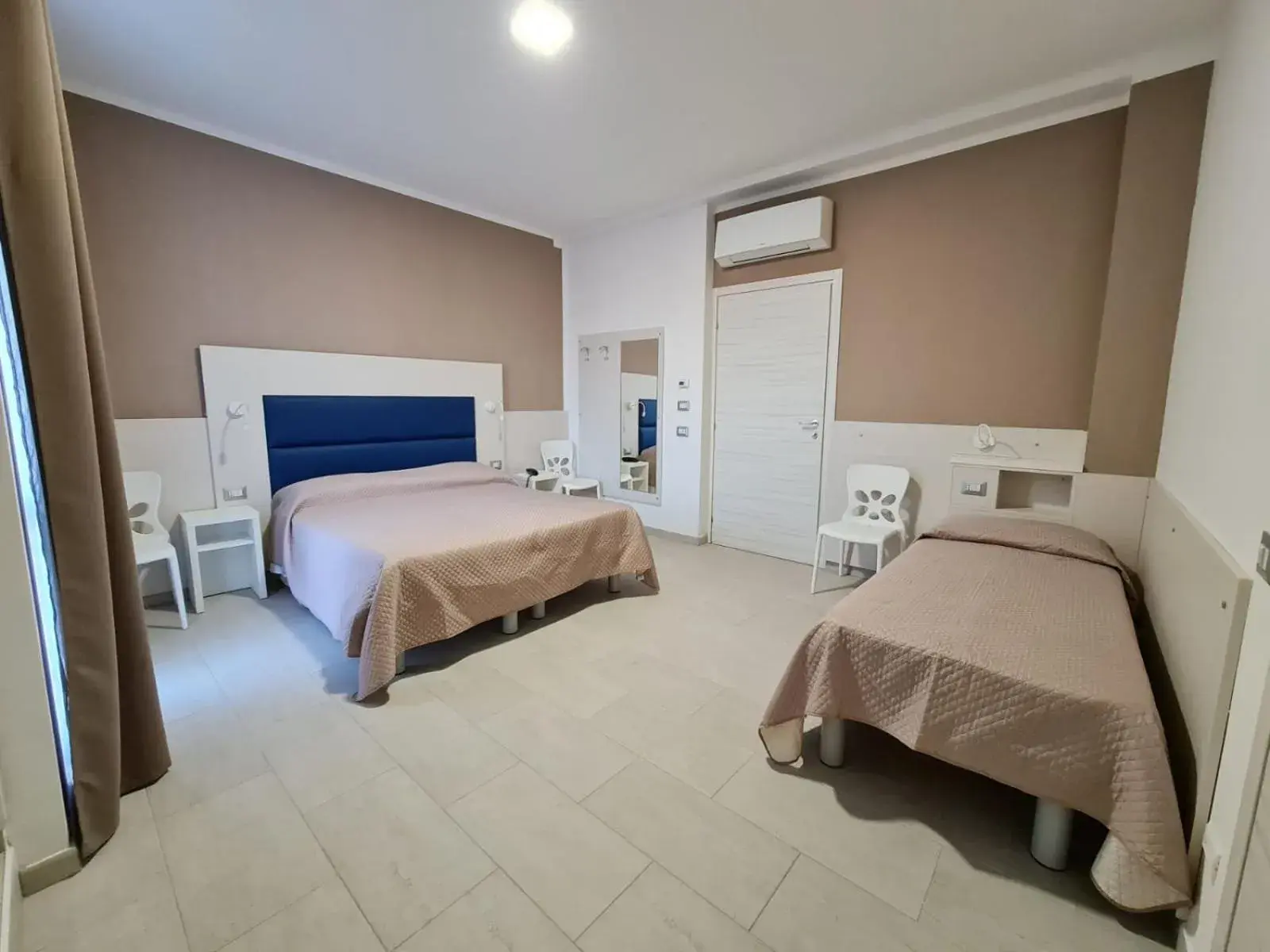 Bed in Hotel City 20 Bed in Hotel City 20