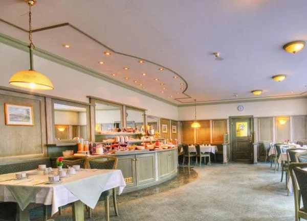 Restaurant/places to eat in Meister BÄR HOTEL Vogtland