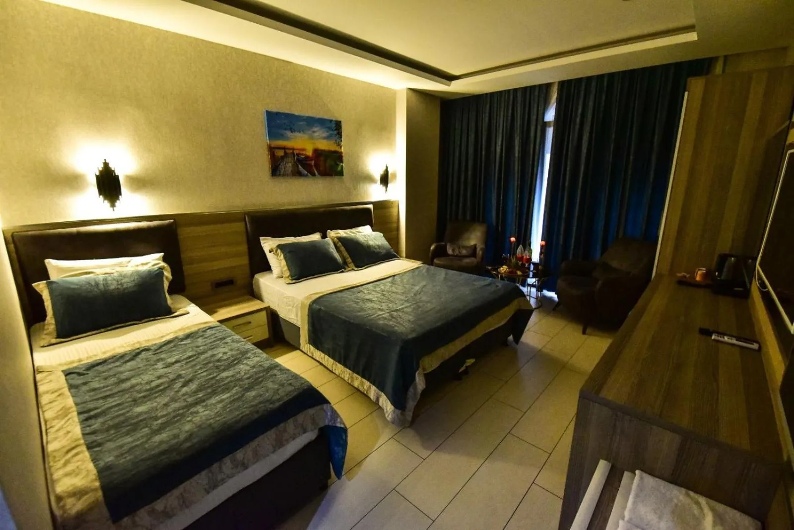 Photo of the whole room in RESTWON SUIT