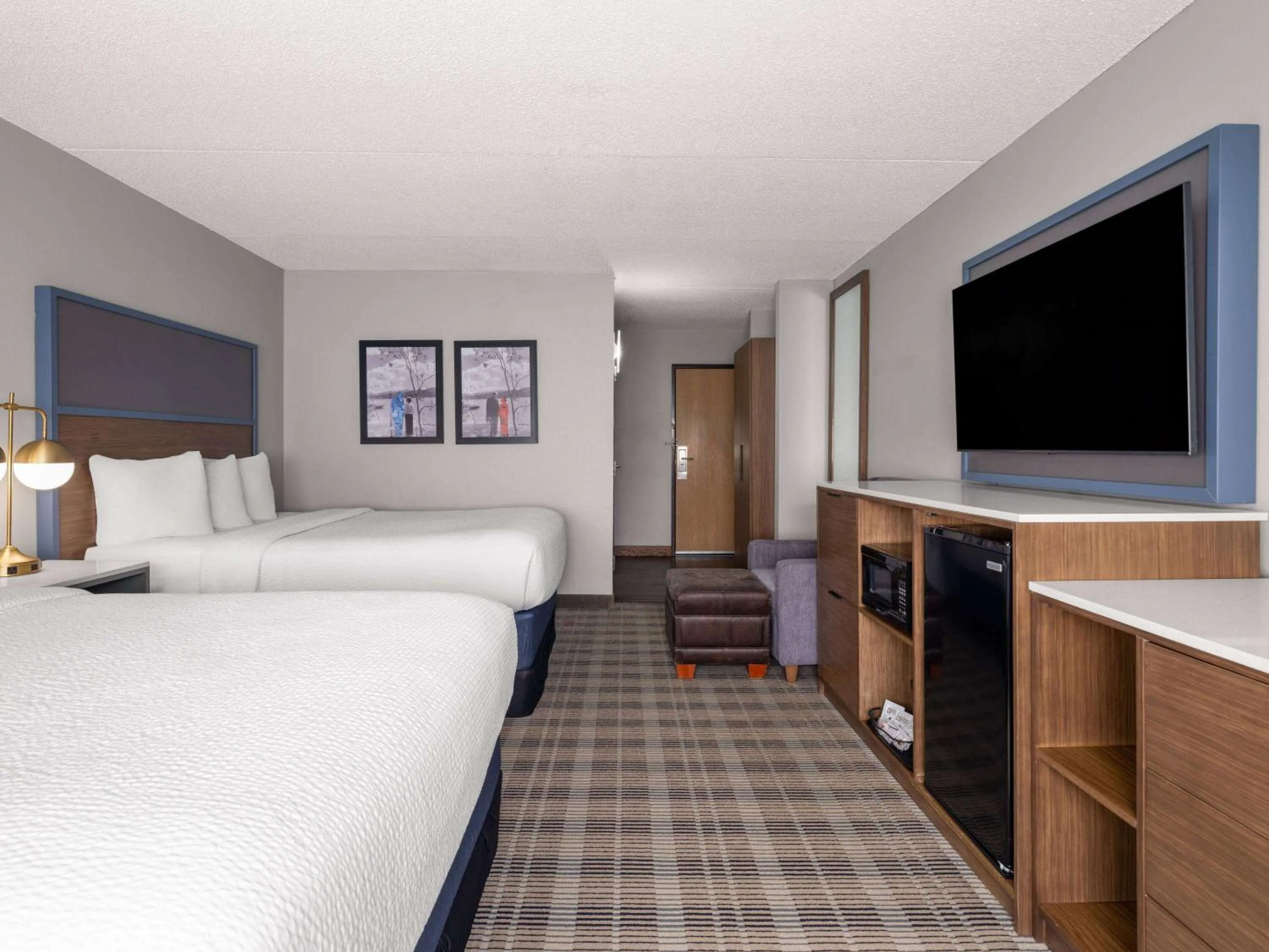 Photo of the whole room, Bed in AmericInn by Wyndham Shakopee Near Canterbury Park