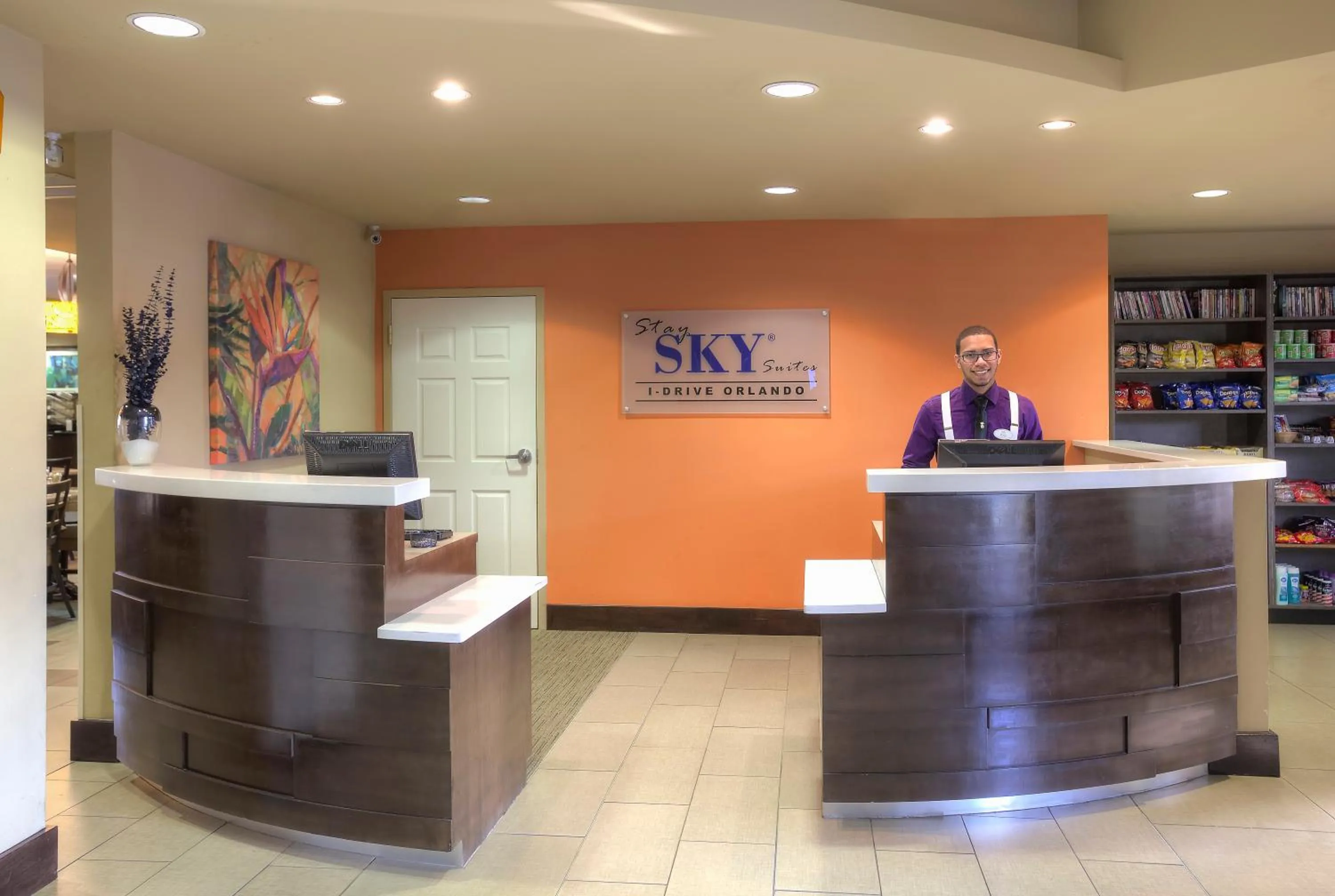 Lobby or reception in staySky Suites I-Drive Orlando Near Universal