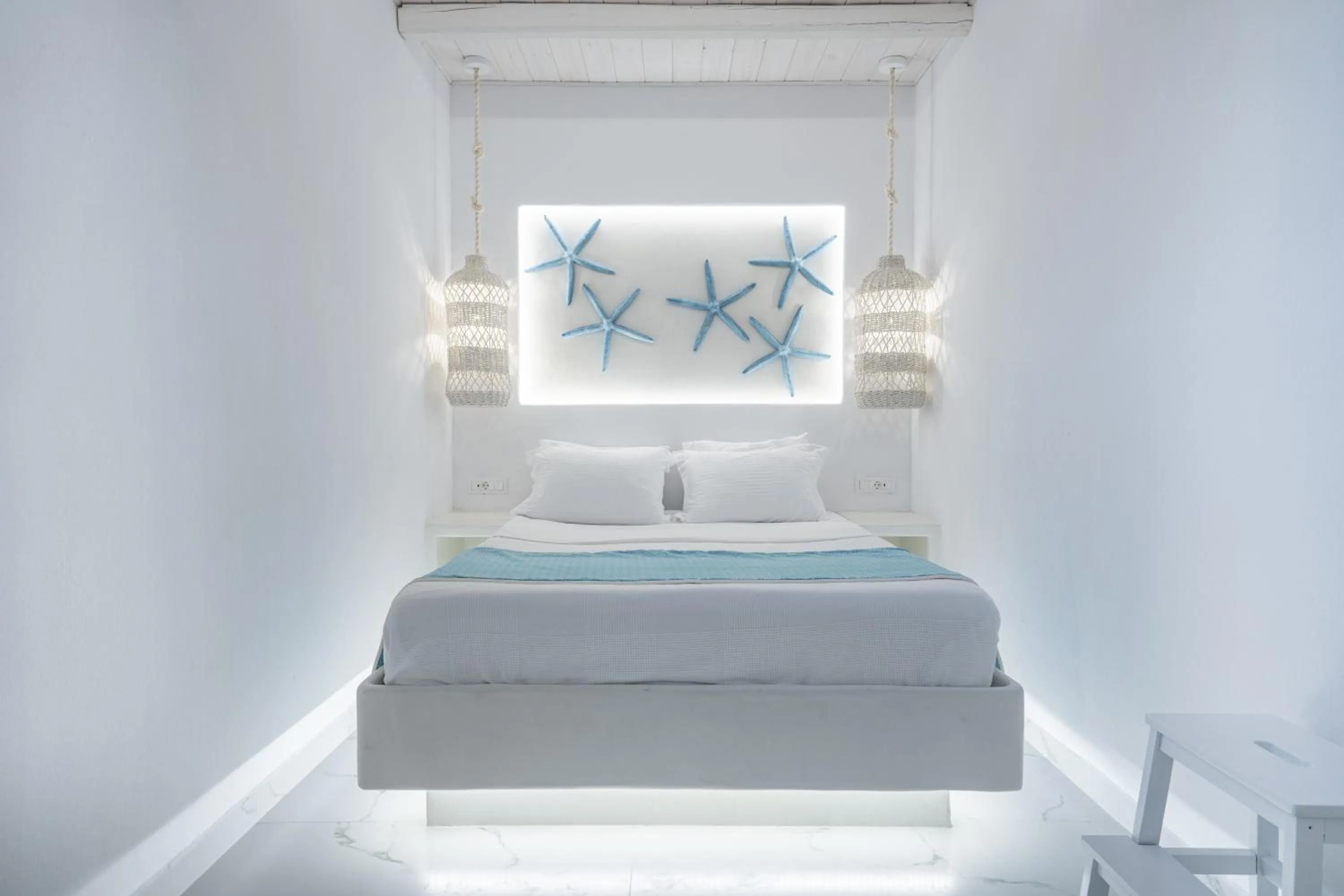 Bed in Oia Sunset Villas