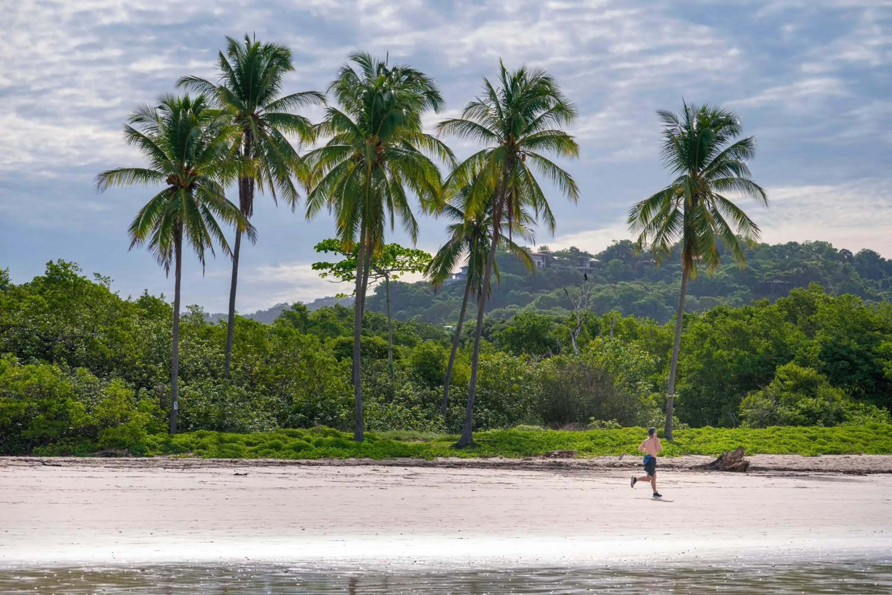 Beach in Iluminar Beachfront Suites