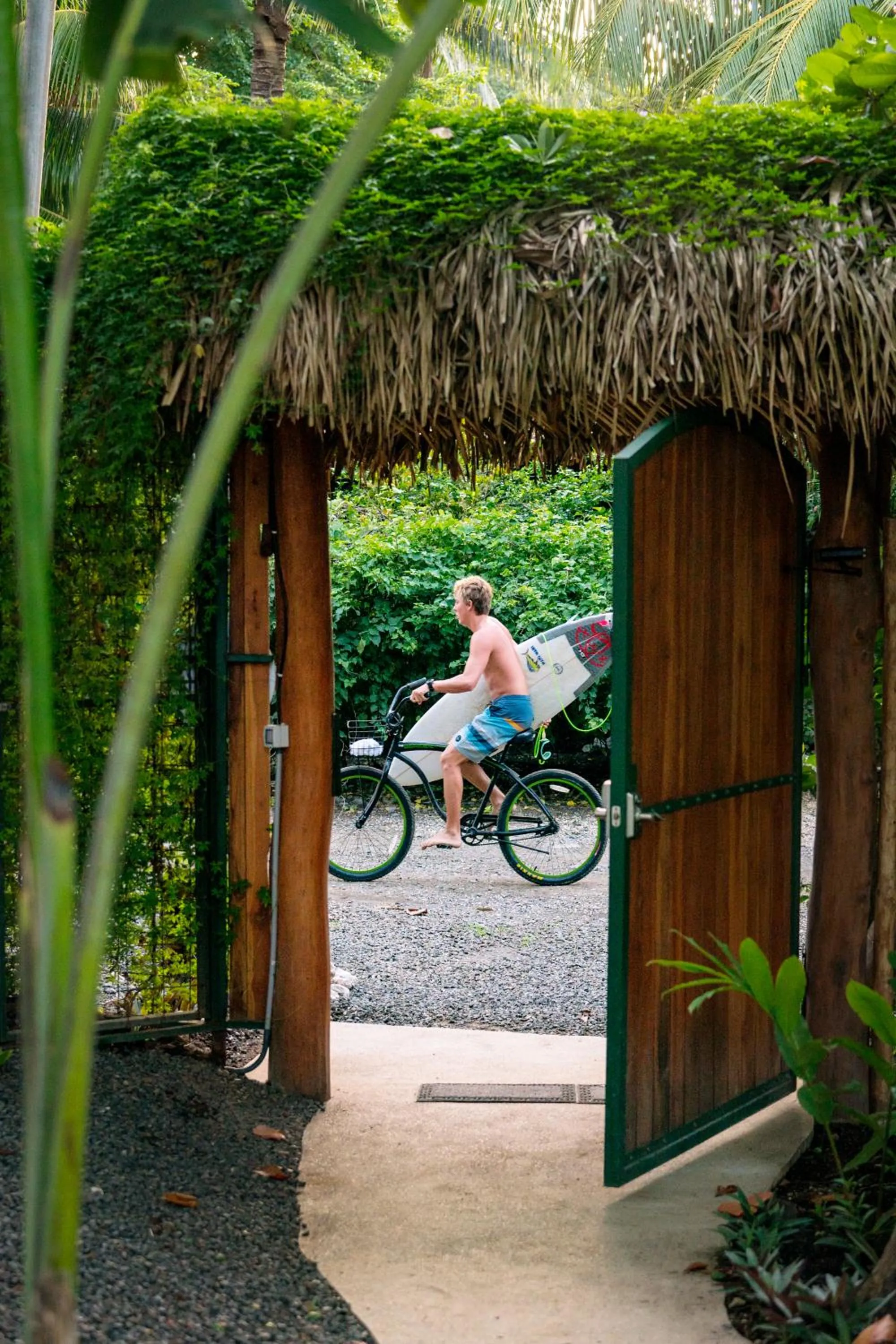 Facade/entrance in Iluminar Beachfront Suites