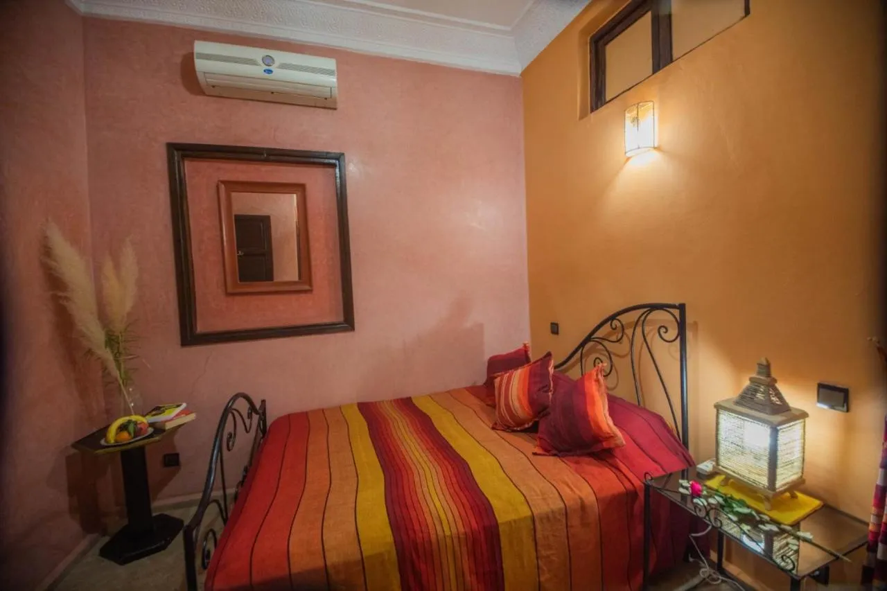 Bedroom, Bed in New Bahia