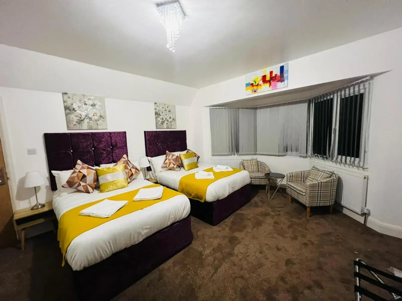 Deluxe Double or Twin Room in ATZ&H Inn Deluxe Double or Twin Room in ATZ&H Inn