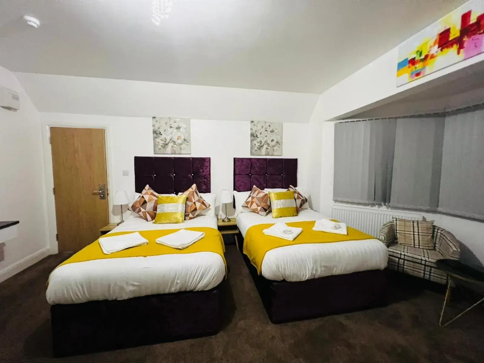 Deluxe Double or Twin Room in ATZ&H Inn Deluxe Double or Twin Room in ATZ&H Inn