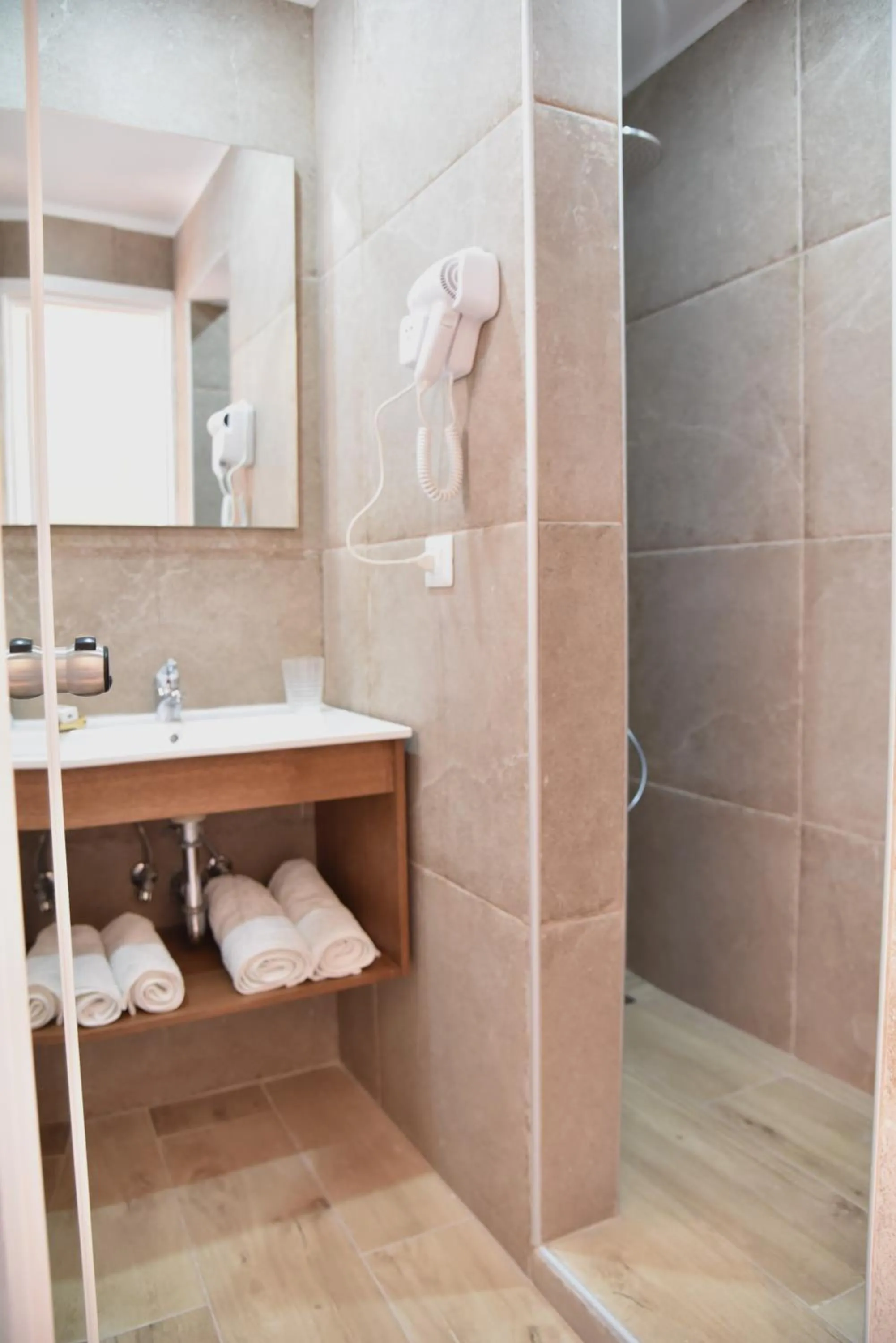 Shower in Boutique Hotel Tilos Mare