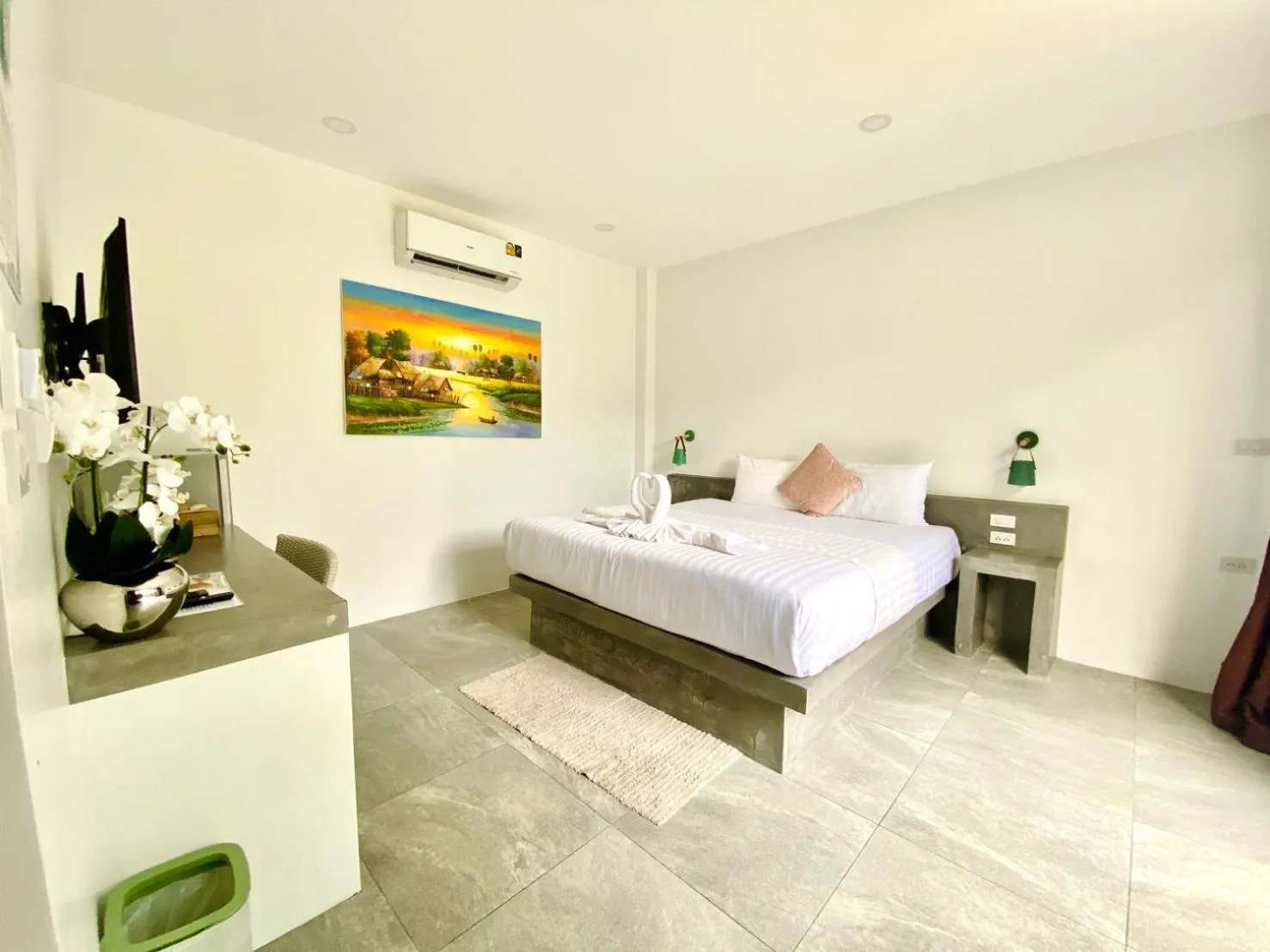 Property building, Bed in Barong Resort