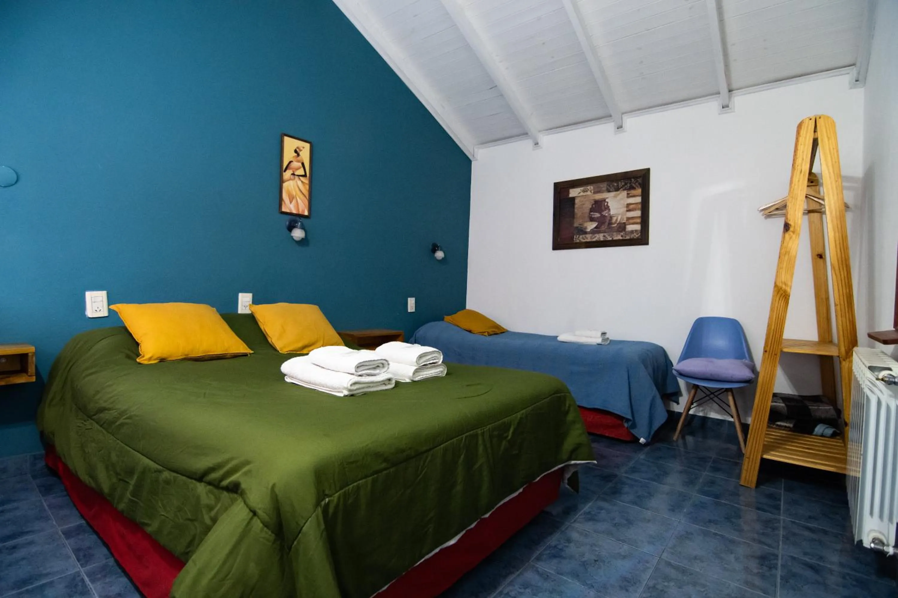 Photo of the whole room, Bed in Hosteria Patagonia